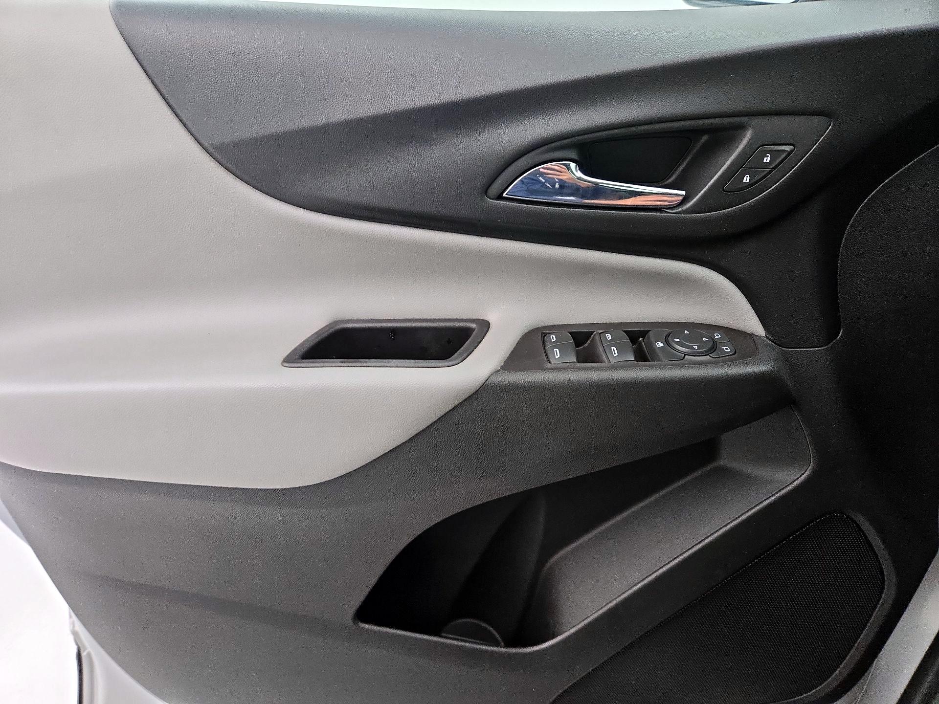 Thumbnail: 2022 Chevrolet Equinox - 12