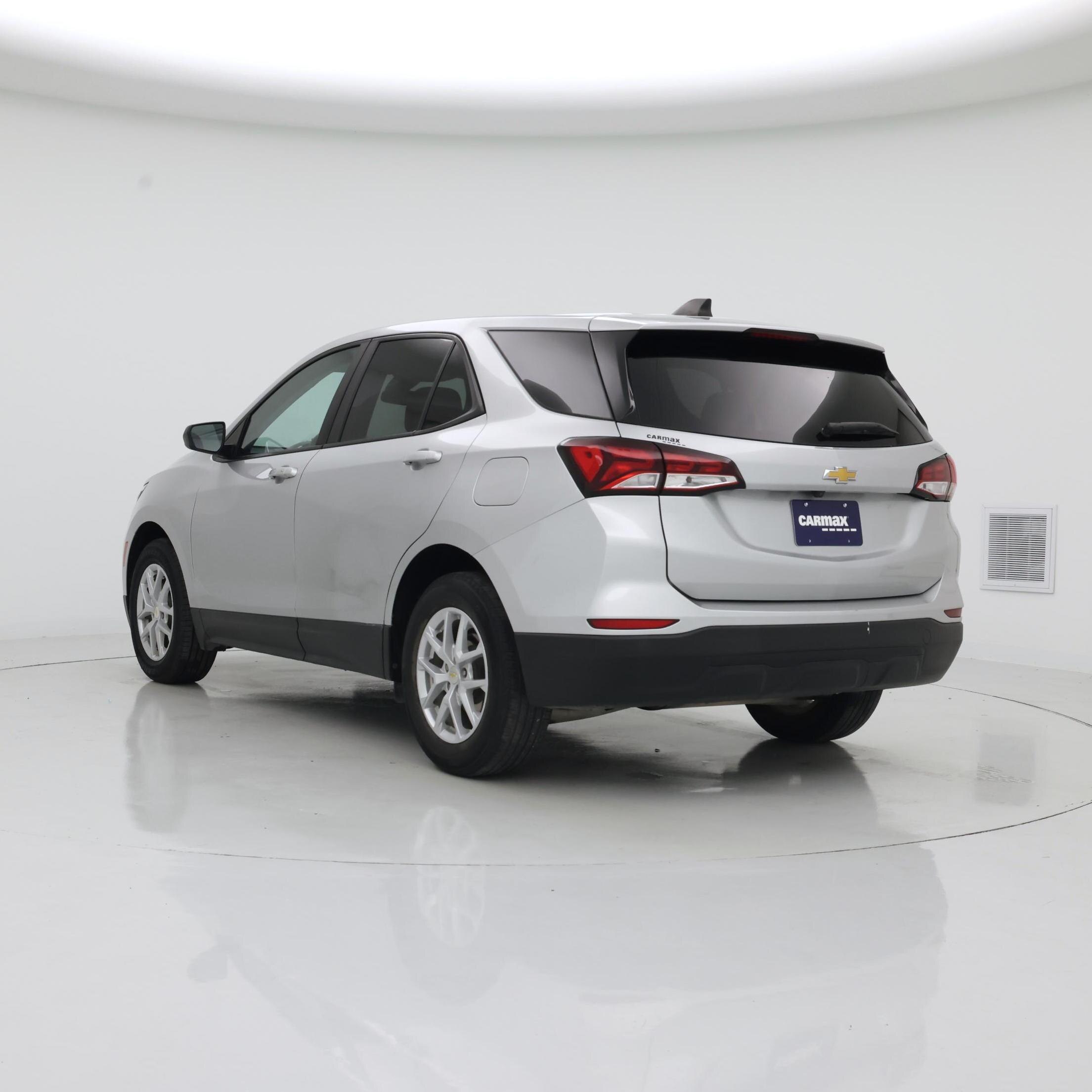 Thumbnail: 2022 Chevrolet Equinox - 2