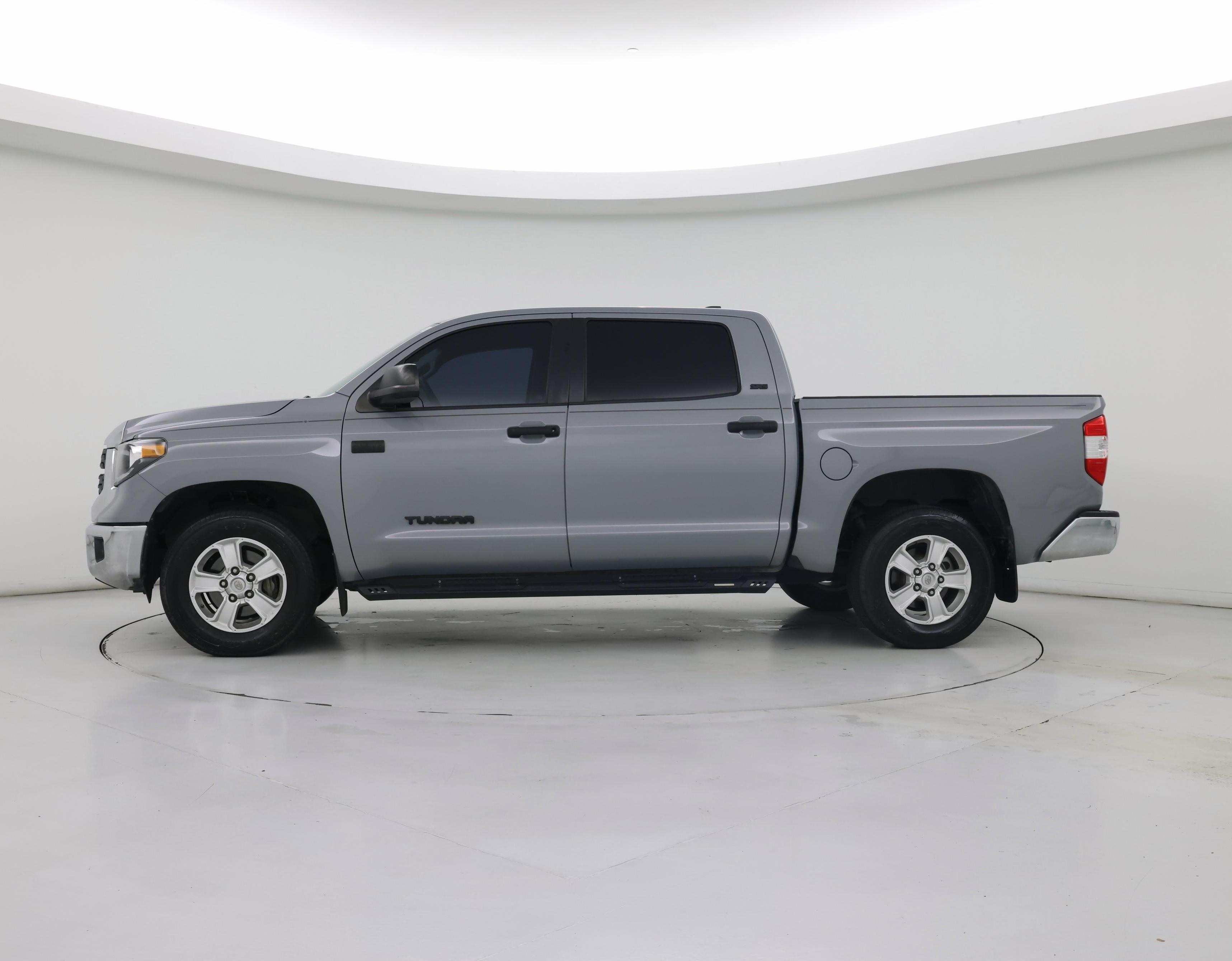 Thumbnail: 2021 Toyota Tundra - 3