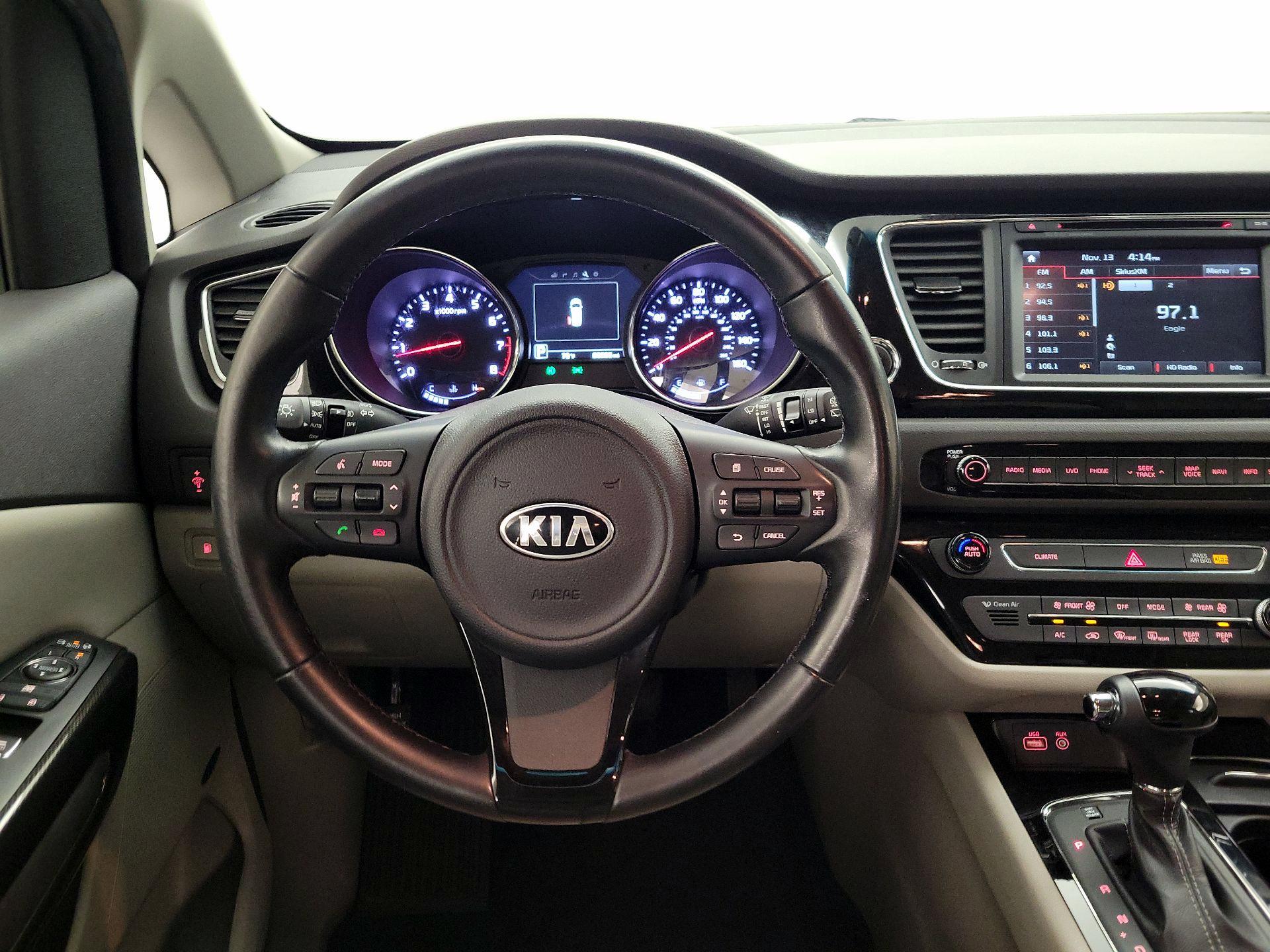 Thumbnail: 2016 Kia Sedona - 10