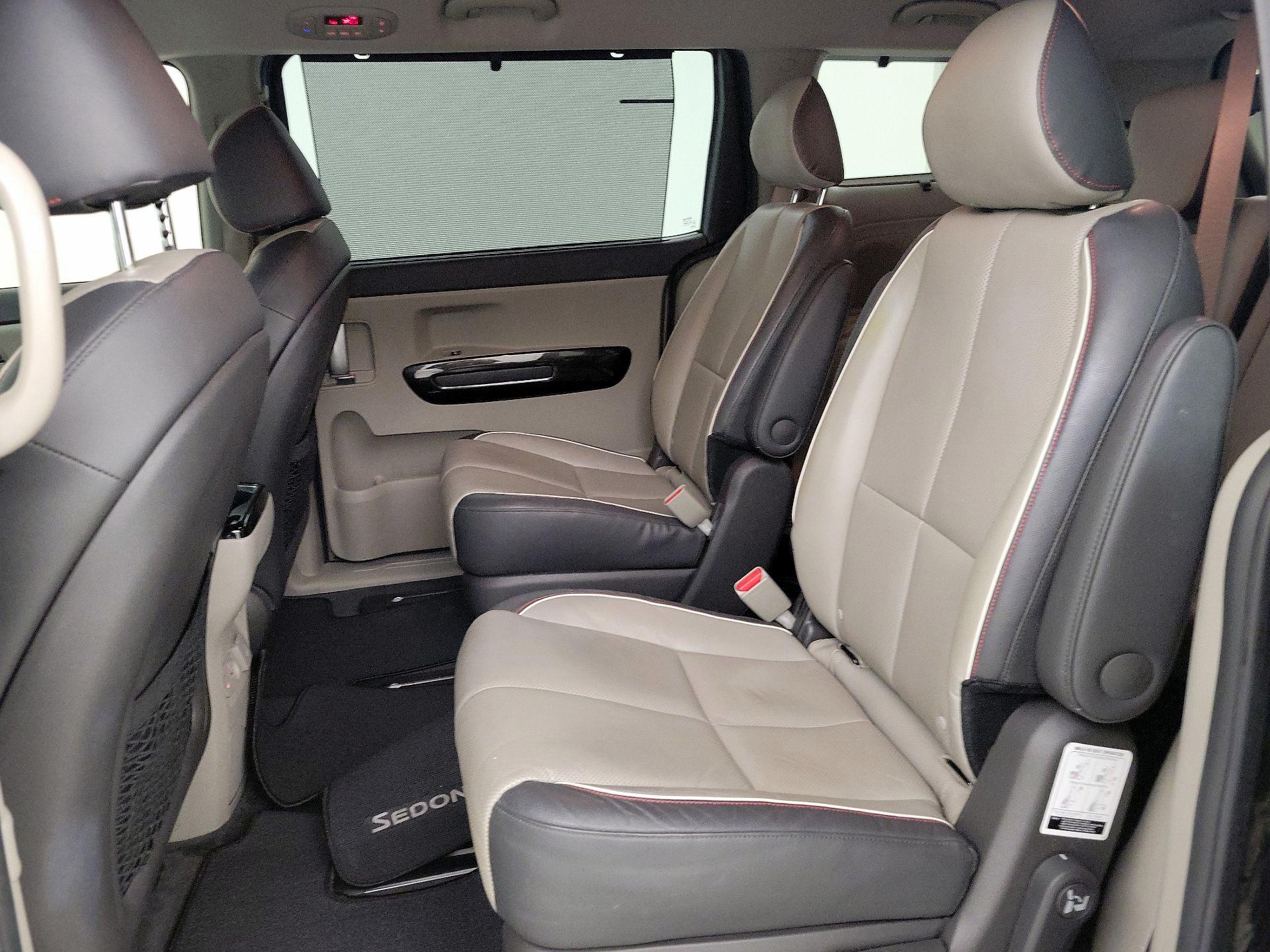 Thumbnail: 2016 Kia Sedona - 18