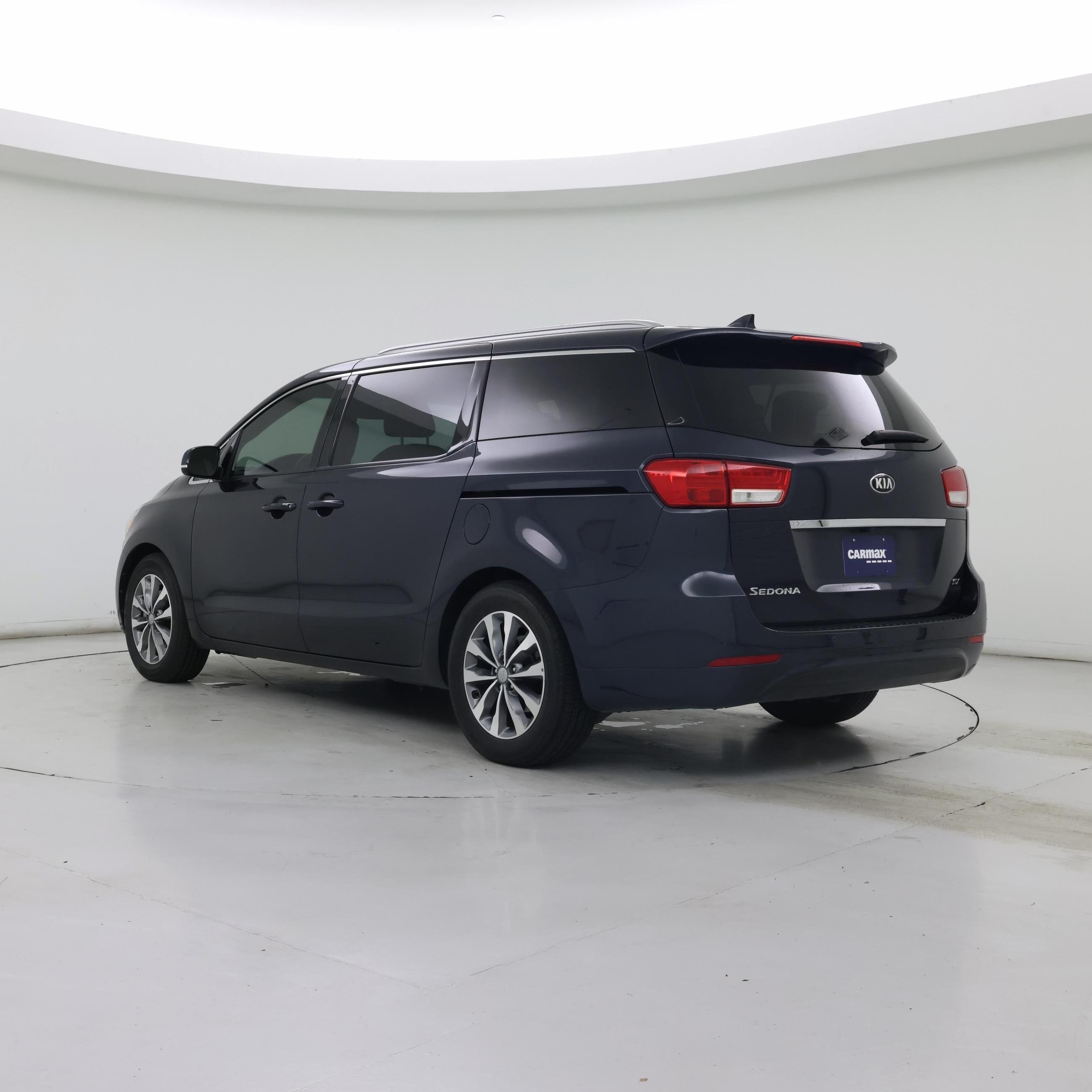 Thumbnail: 2016 Kia Sedona - 2