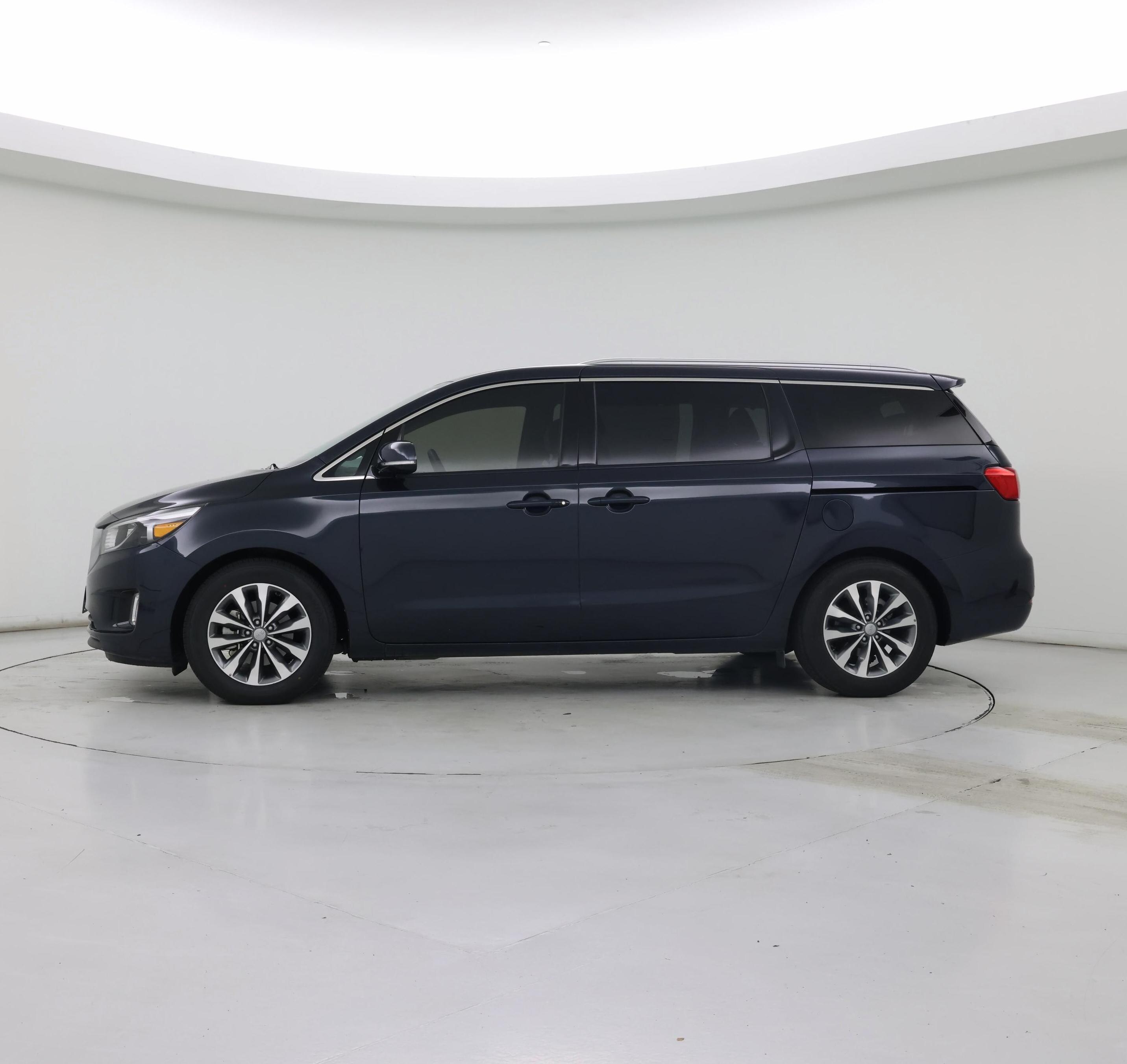 Thumbnail: 2016 Kia Sedona - 3