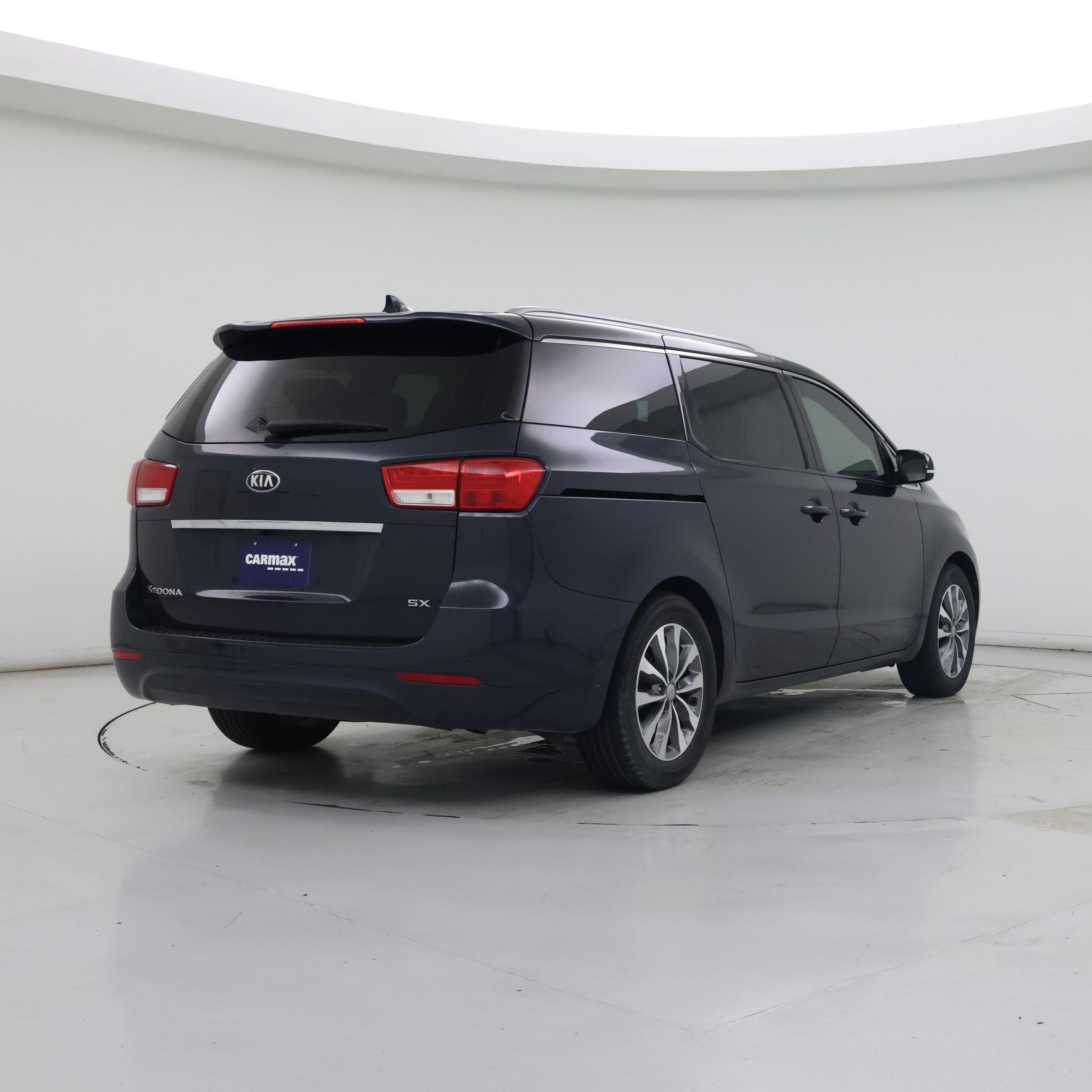 Thumbnail: 2016 Kia Sedona - 8