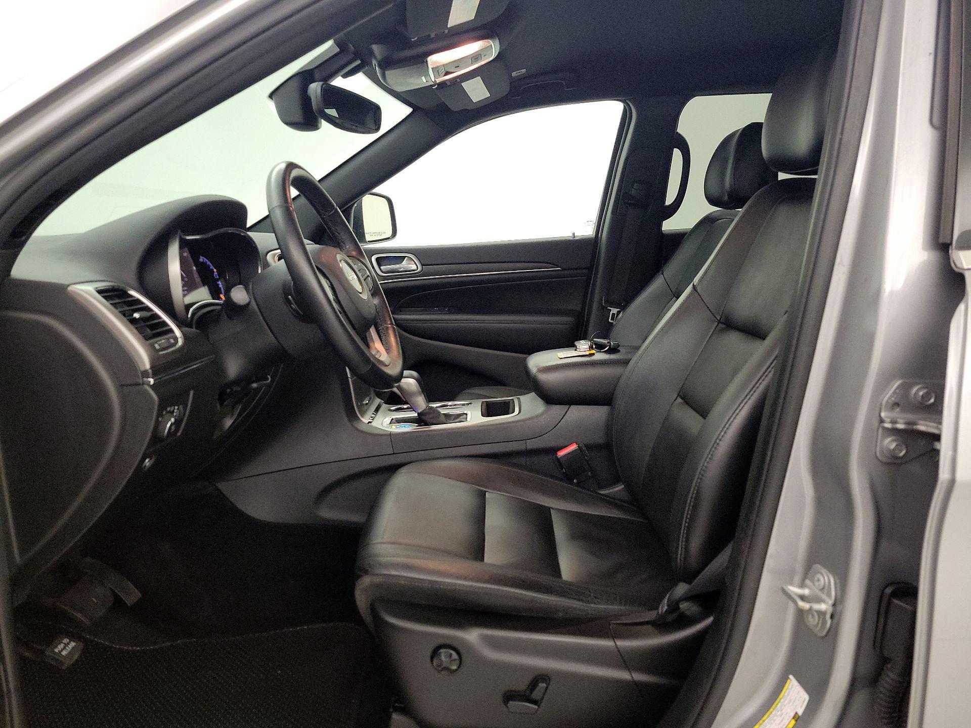 Thumbnail: 2018 Jeep Grand Cherokee - 11