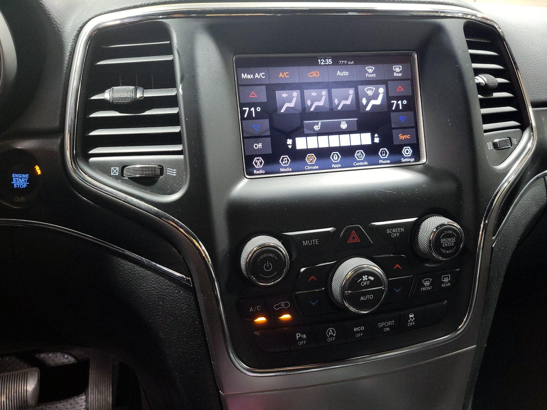 Thumbnail: 2018 Jeep Grand Cherokee - 16