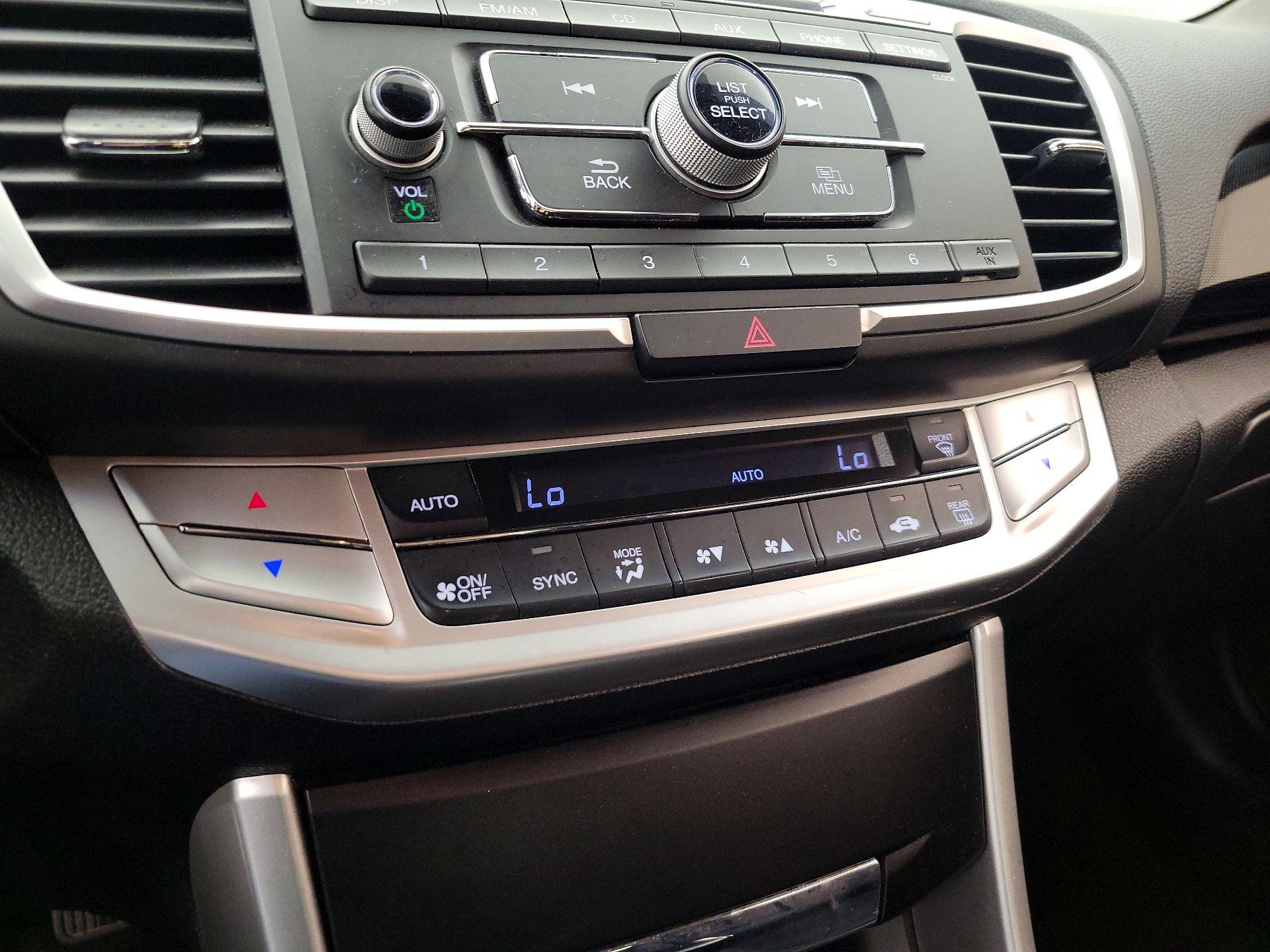 Thumbnail: 2015 Honda Accord - 16