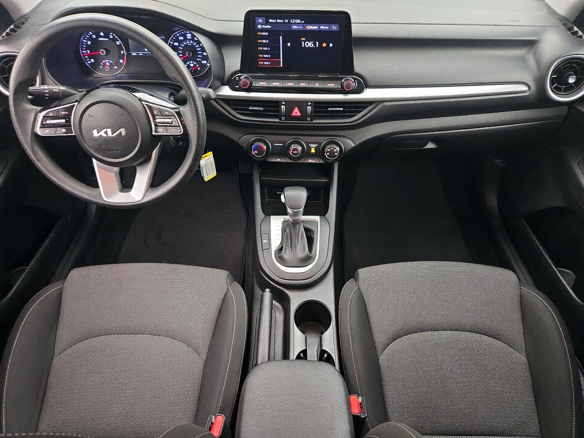 Thumbnail: 2024 Kia Forte - 9