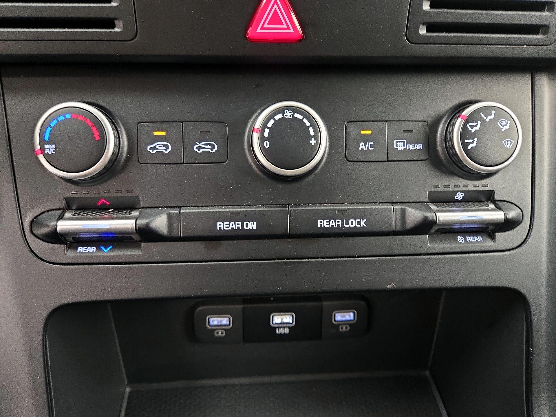 Thumbnail: 2024 Kia Carnival - 15