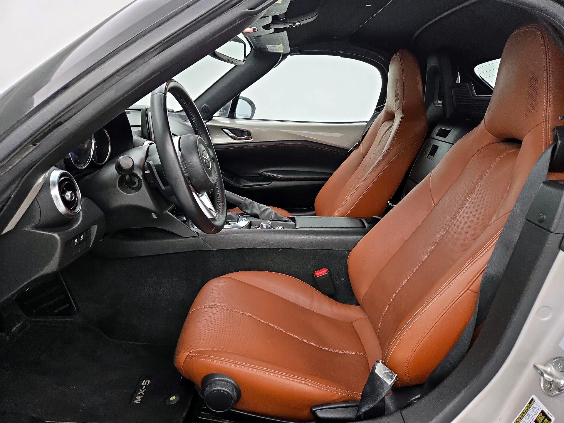 Thumbnail: 2023 Mazda MX-5 Miata - 11