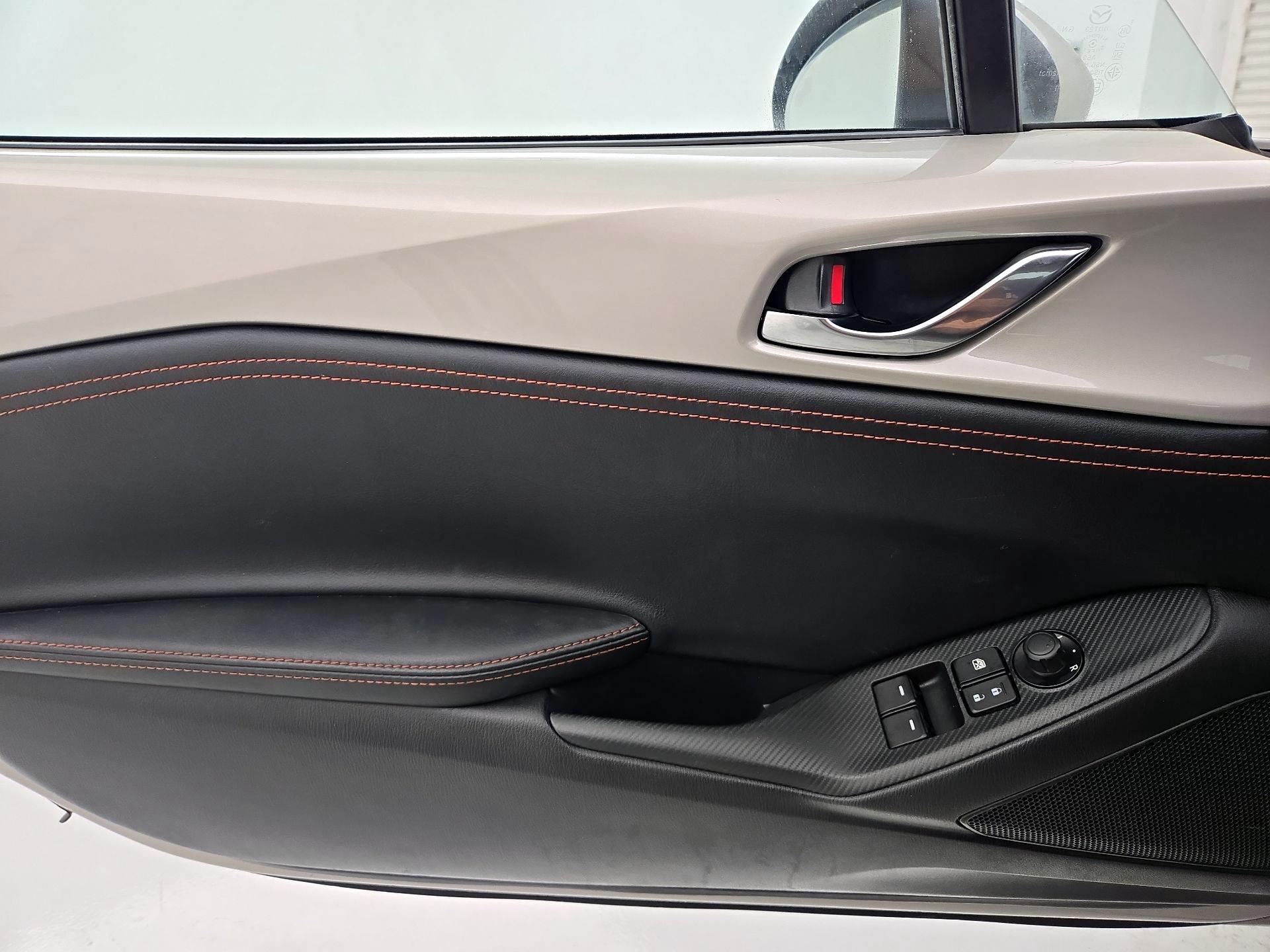 Thumbnail: 2023 Mazda MX-5 Miata - 12