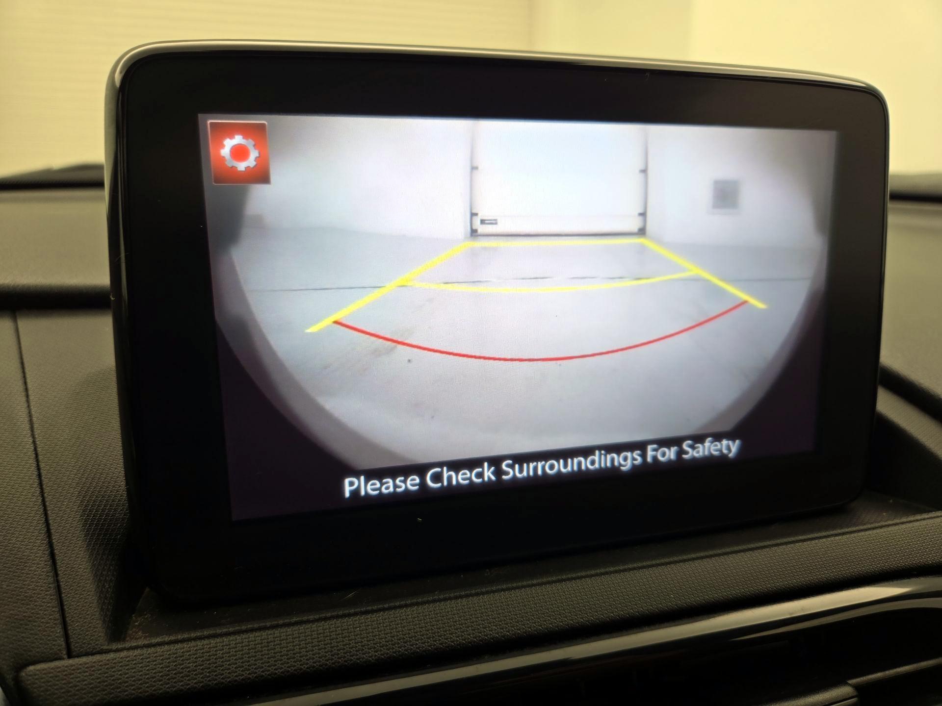 Thumbnail: 2023 Mazda MX-5 Miata - 14