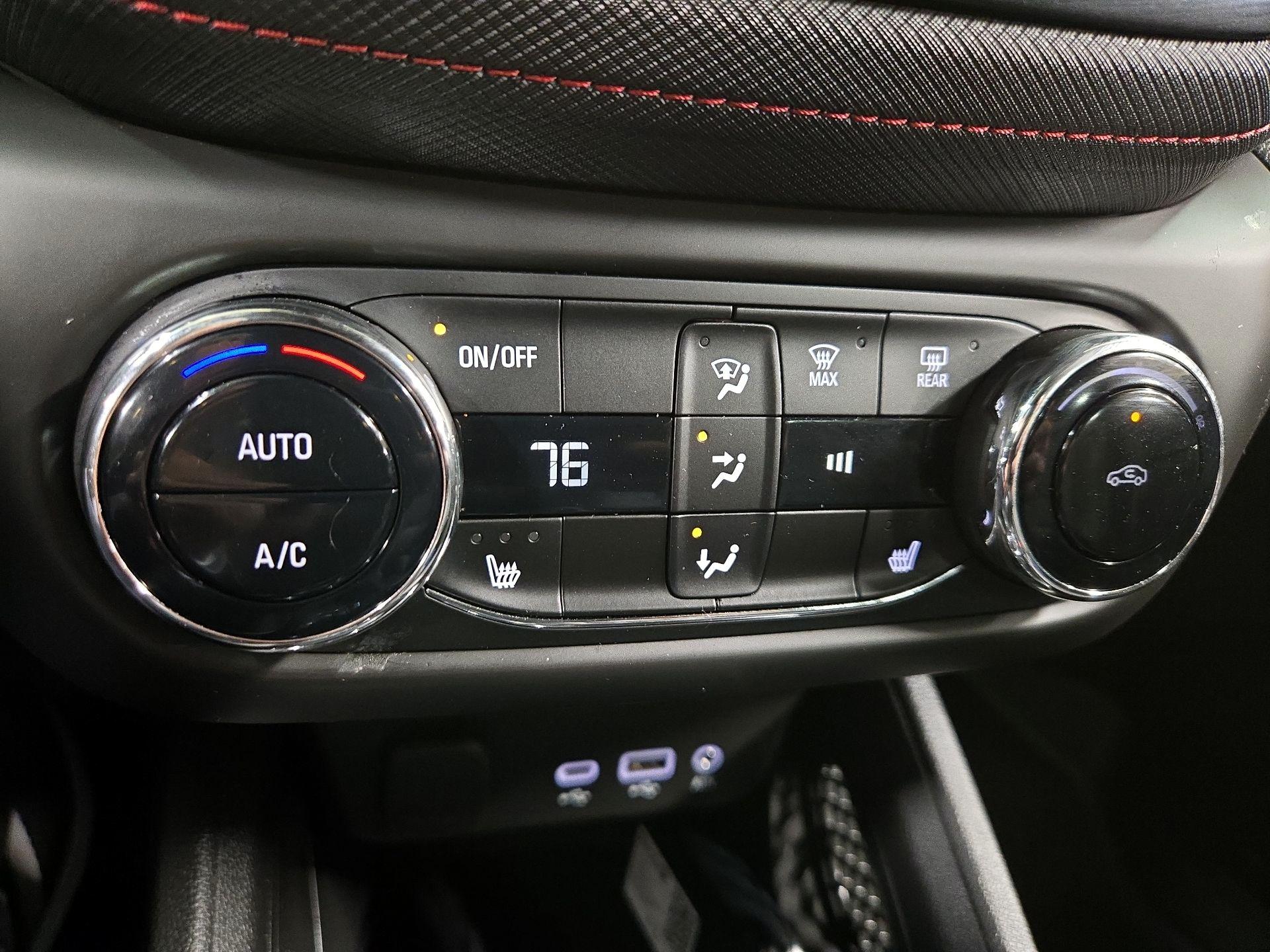 Thumbnail: 2023 Chevrolet TrailBlazer - 16