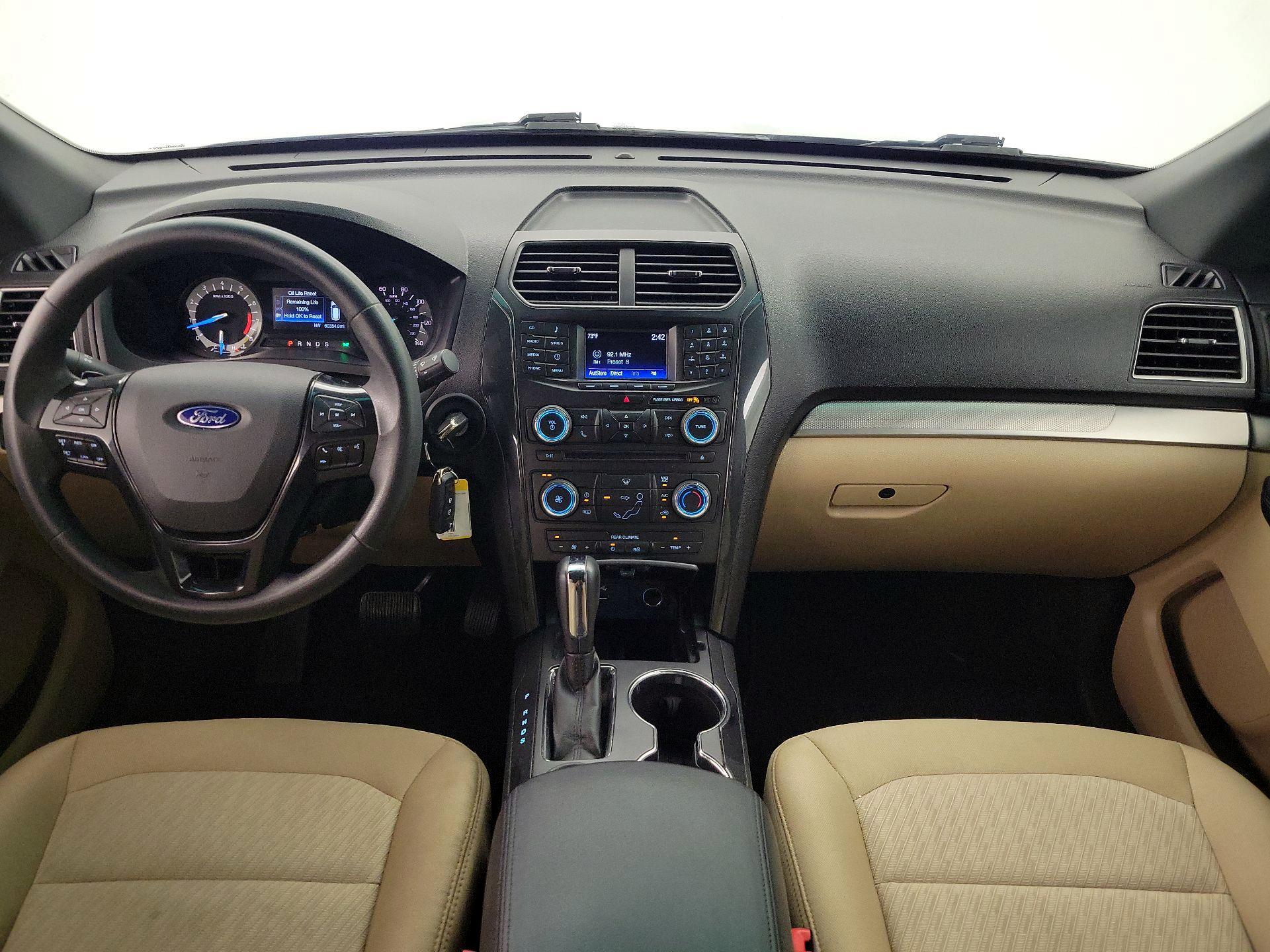 Thumbnail: 2016 Ford Explorer - 9