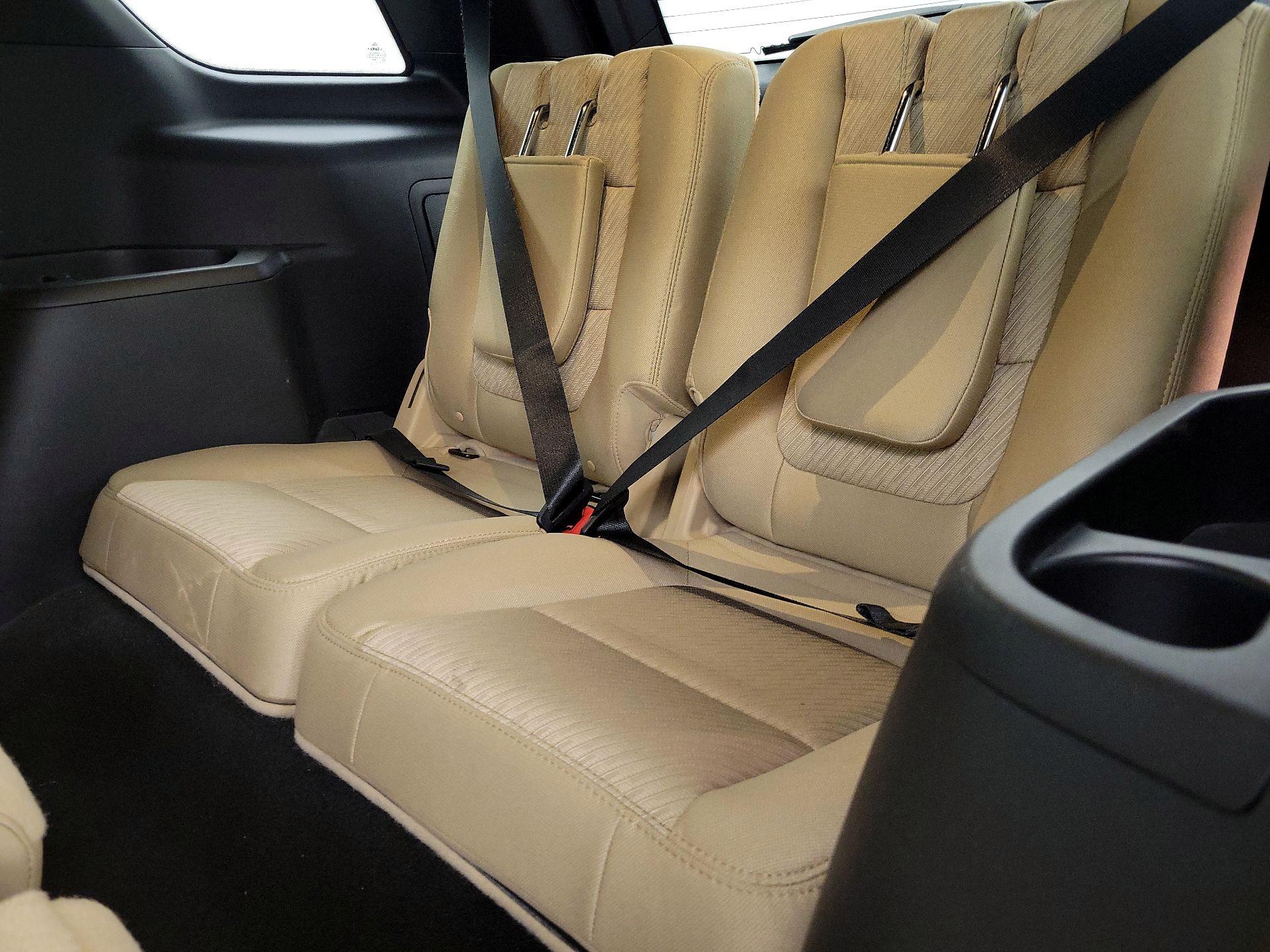 Thumbnail: 2016 Ford Explorer - 19