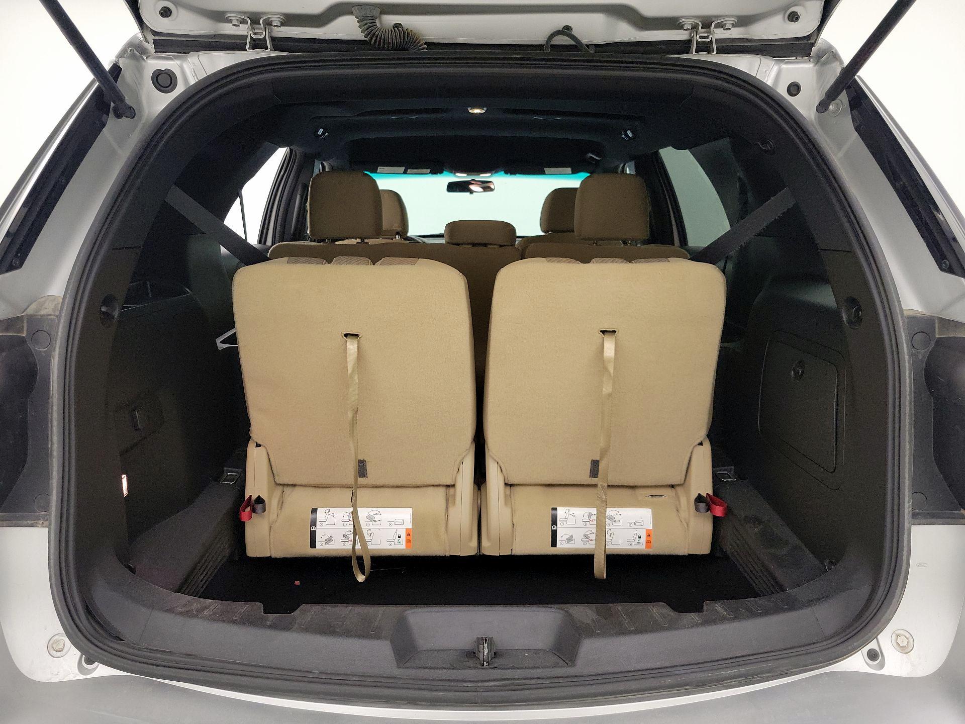 Thumbnail: 2016 Ford Explorer - 20