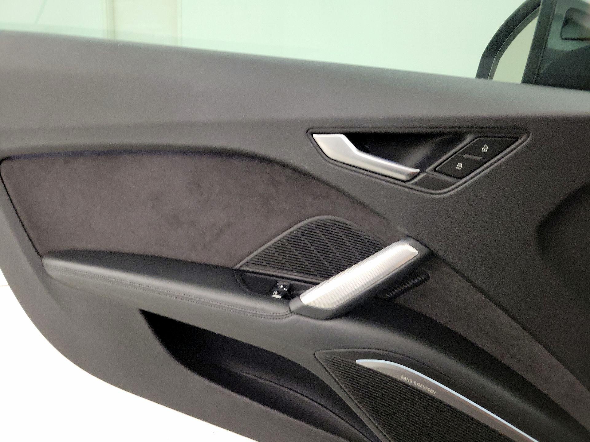 Thumbnail: 2016 Audi TT - 12