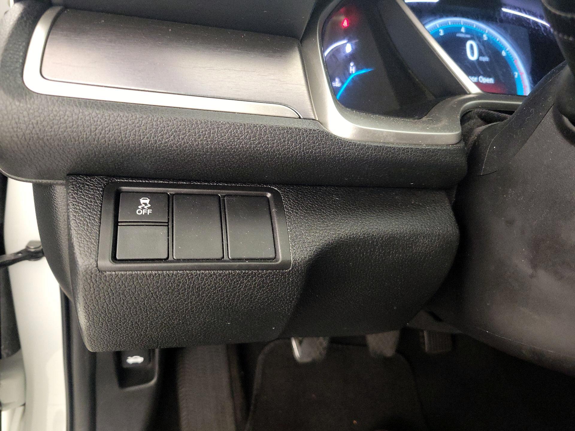 Thumbnail: 2017 Honda Civic - 13