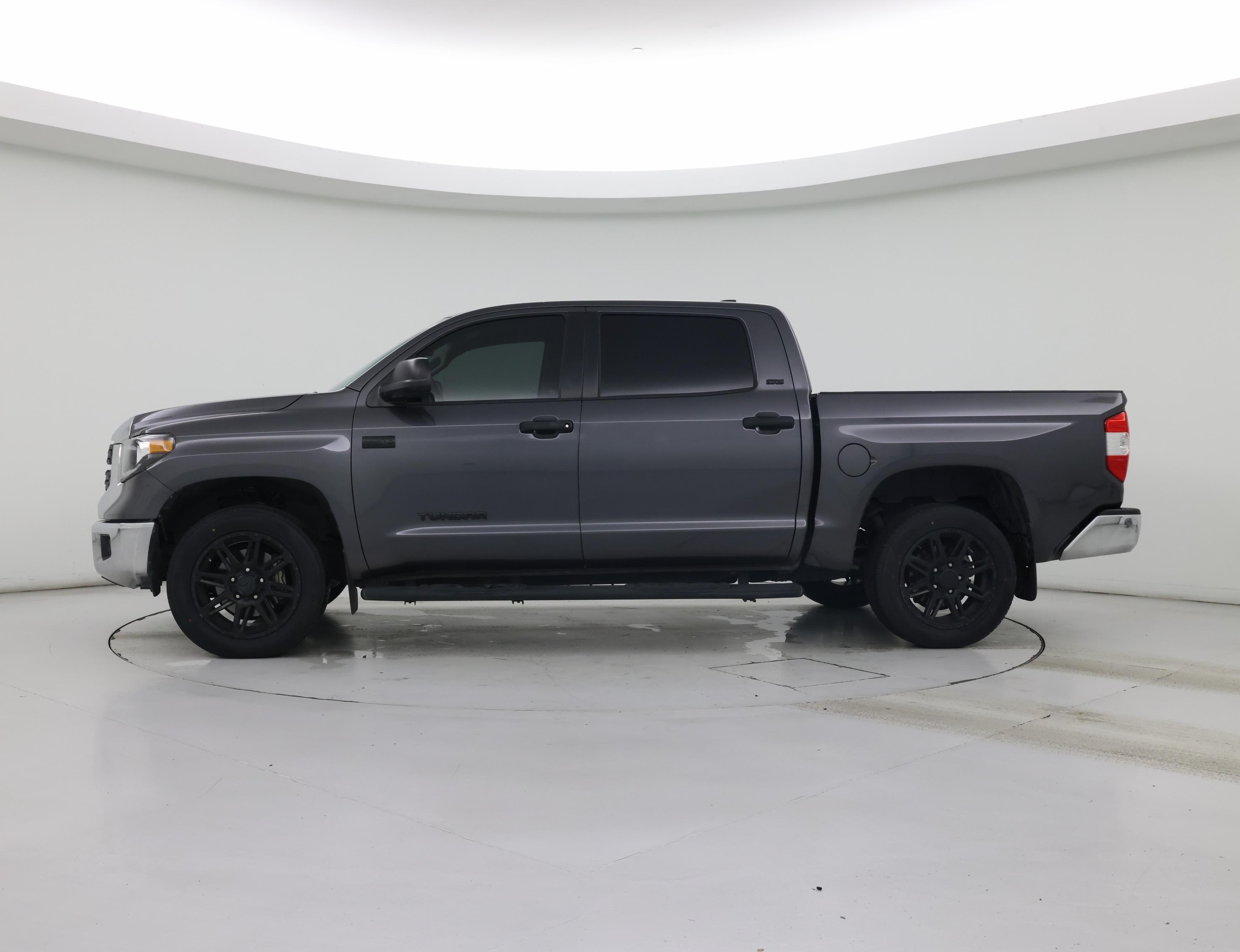 Thumbnail: 2020 Toyota Tundra - 3