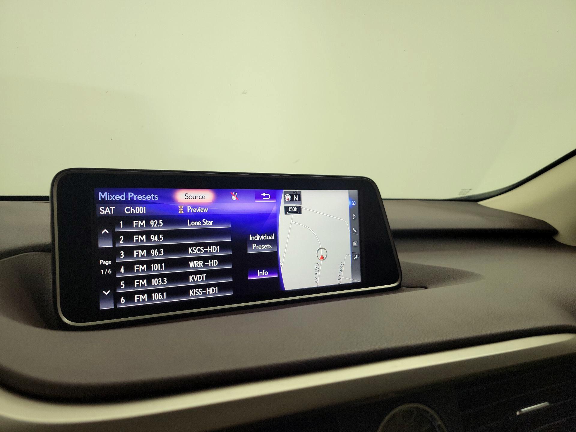 Thumbnail: 2017 Lexus RX - 15