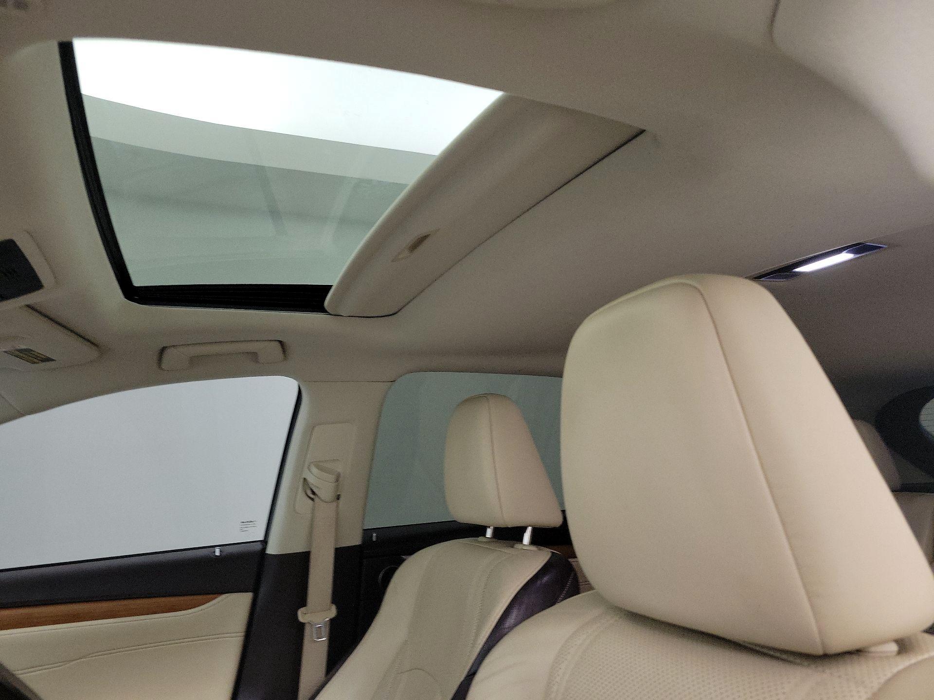 Thumbnail: 2017 Lexus RX - 18