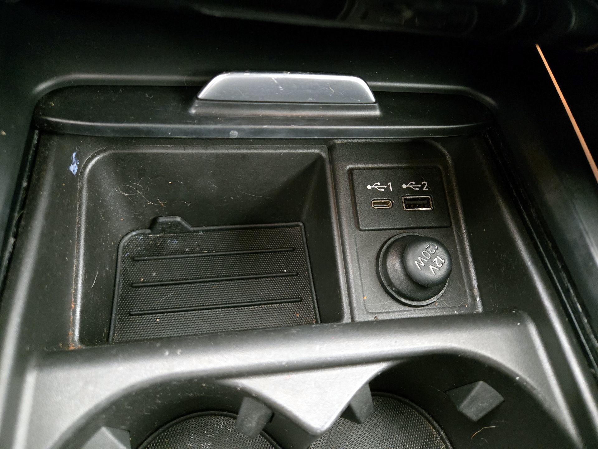 Thumbnail: 2022 INFINITI QX55 - 19