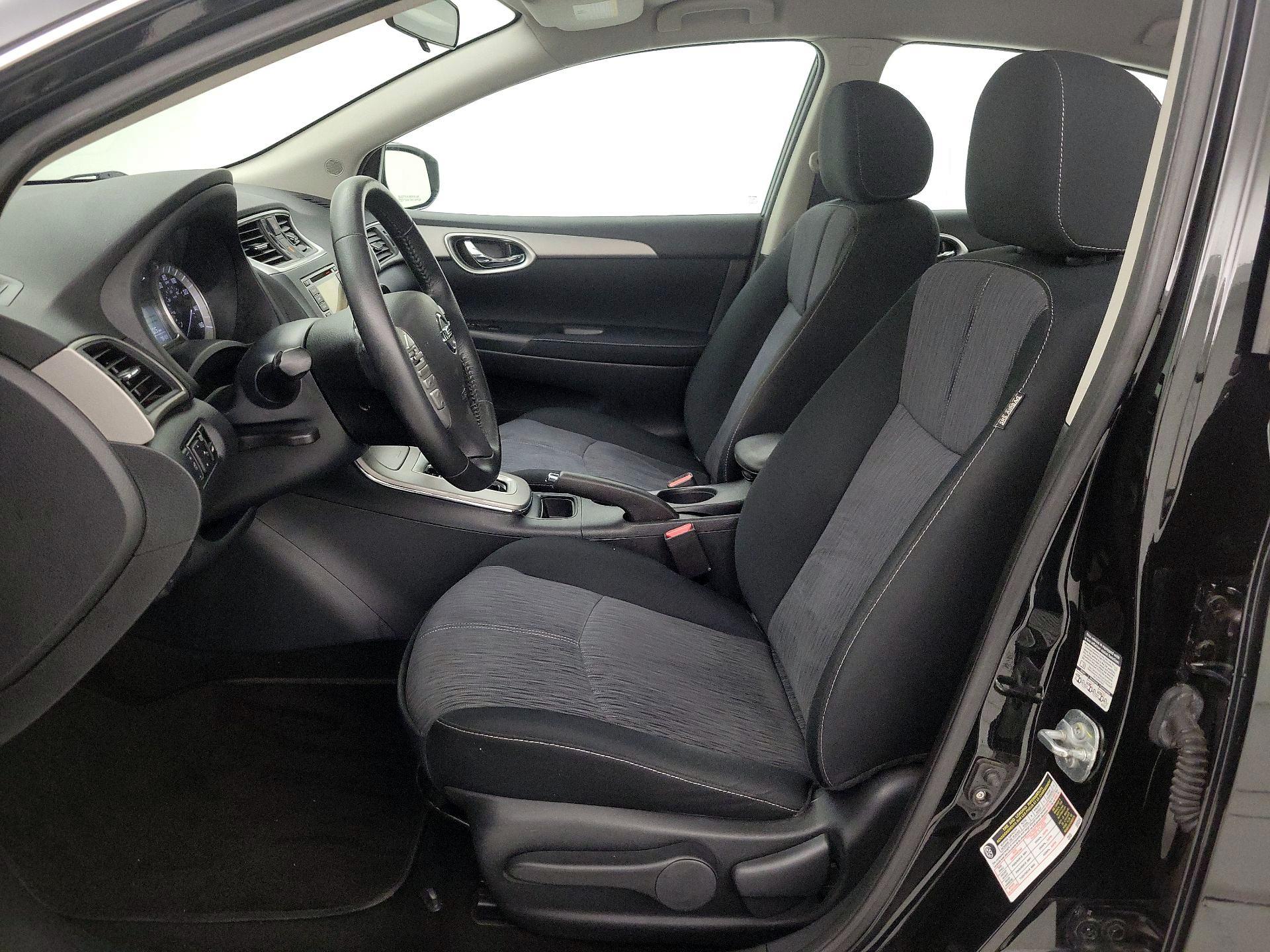 Thumbnail: 2015 Nissan Sentra - 11