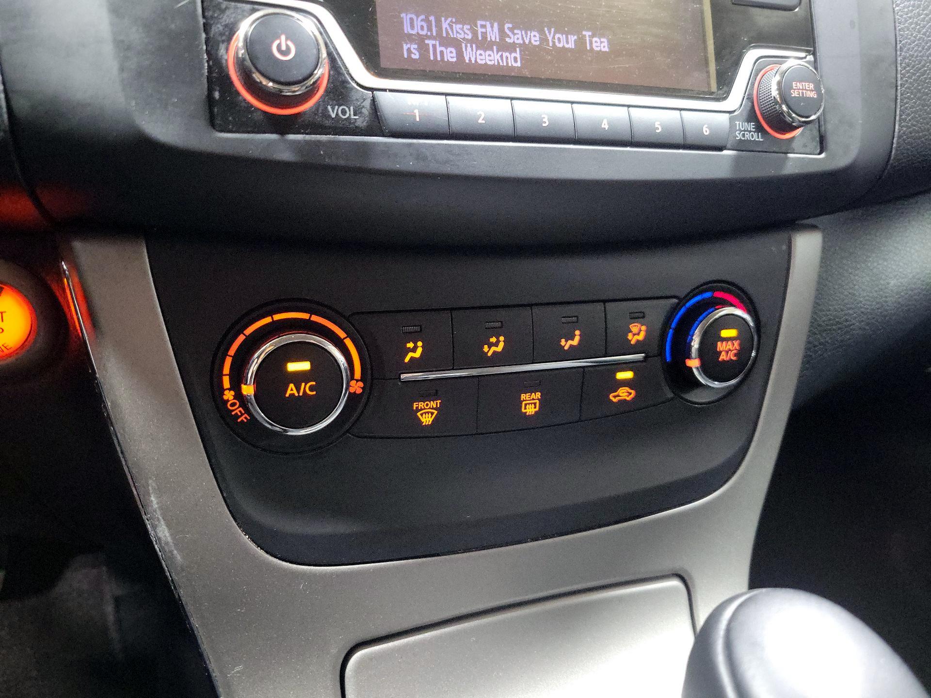 Thumbnail: 2015 Nissan Sentra - 16