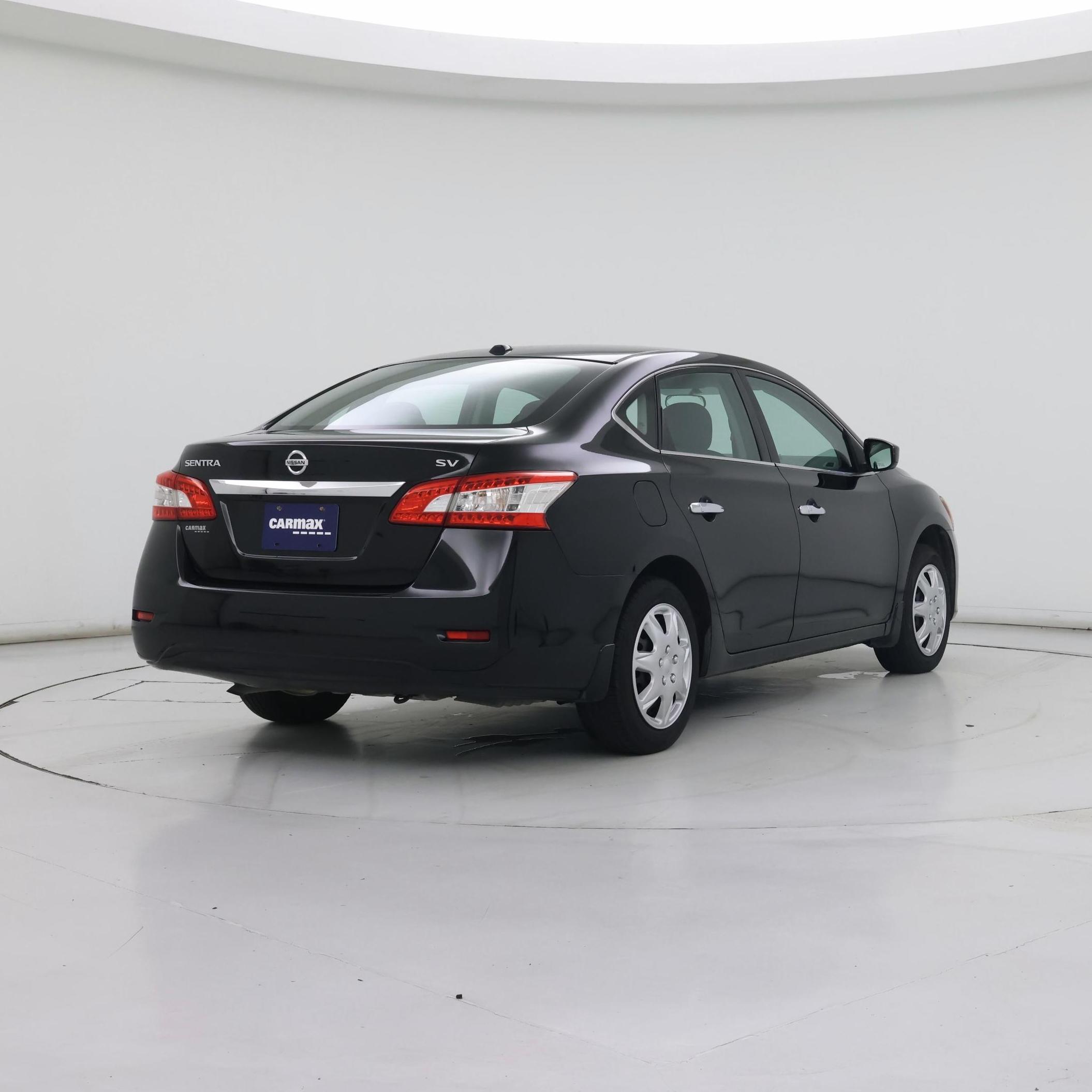 Thumbnail: 2015 Nissan Sentra - 8