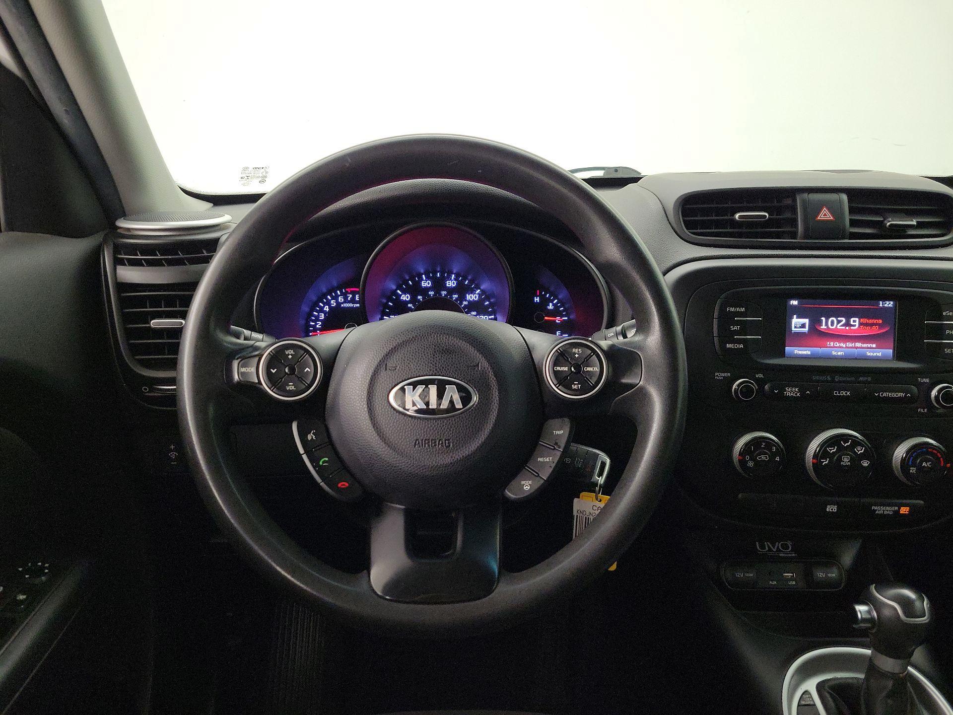 Thumbnail: 2015 Kia Soul - 10