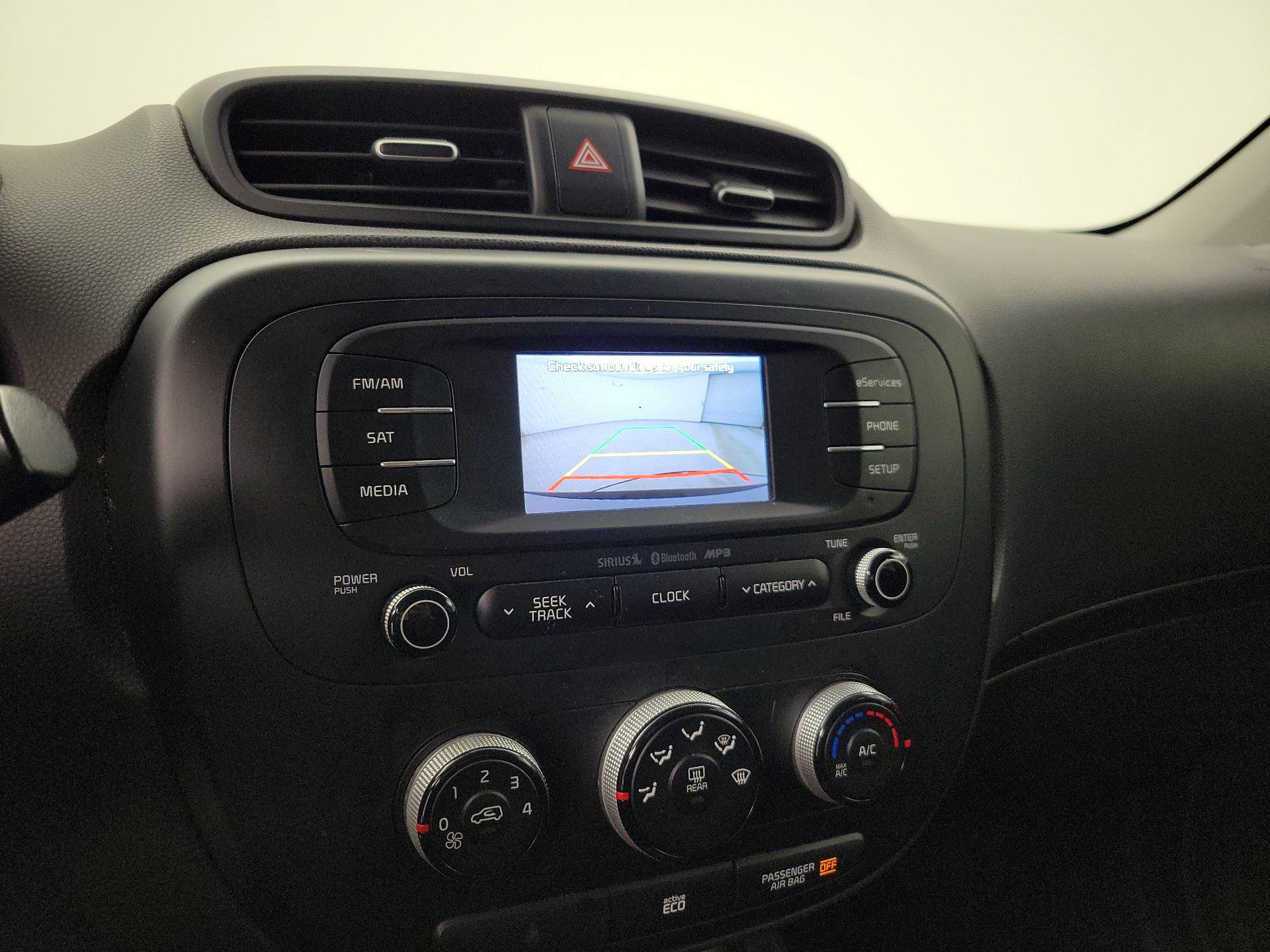 Thumbnail: 2015 Kia Soul - 14