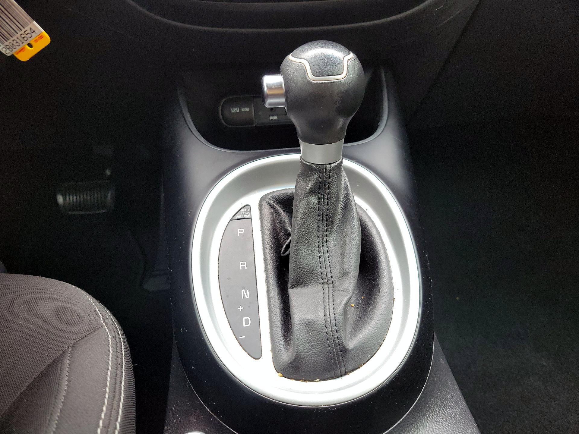 Thumbnail: 2015 Kia Soul - 17