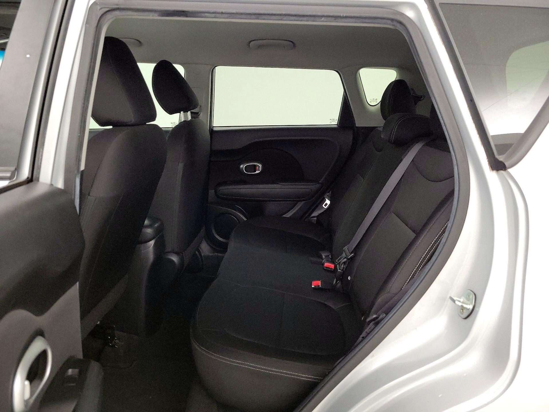 Thumbnail: 2015 Kia Soul - 18