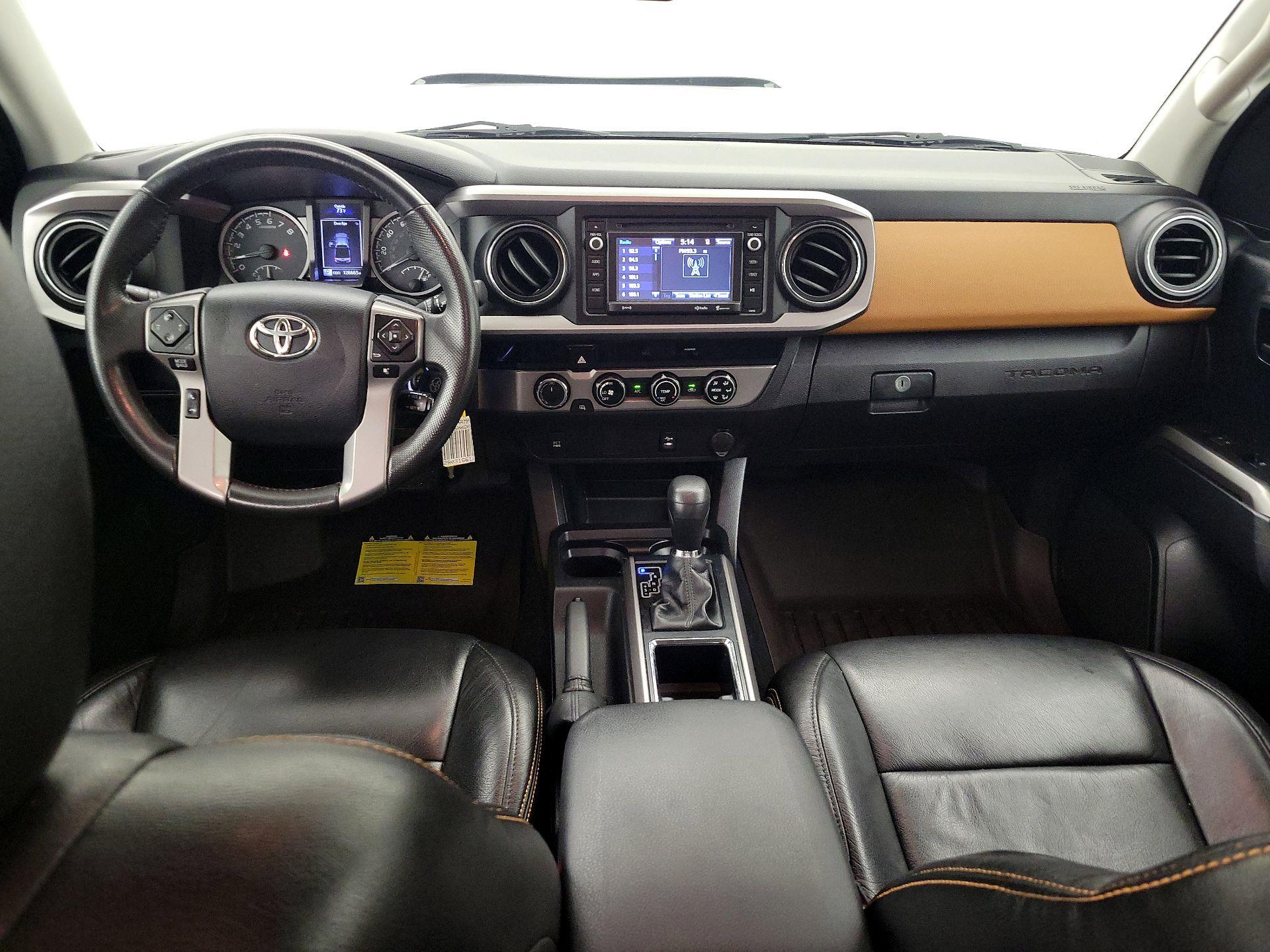 Thumbnail: 2016 Toyota Tacoma - 9