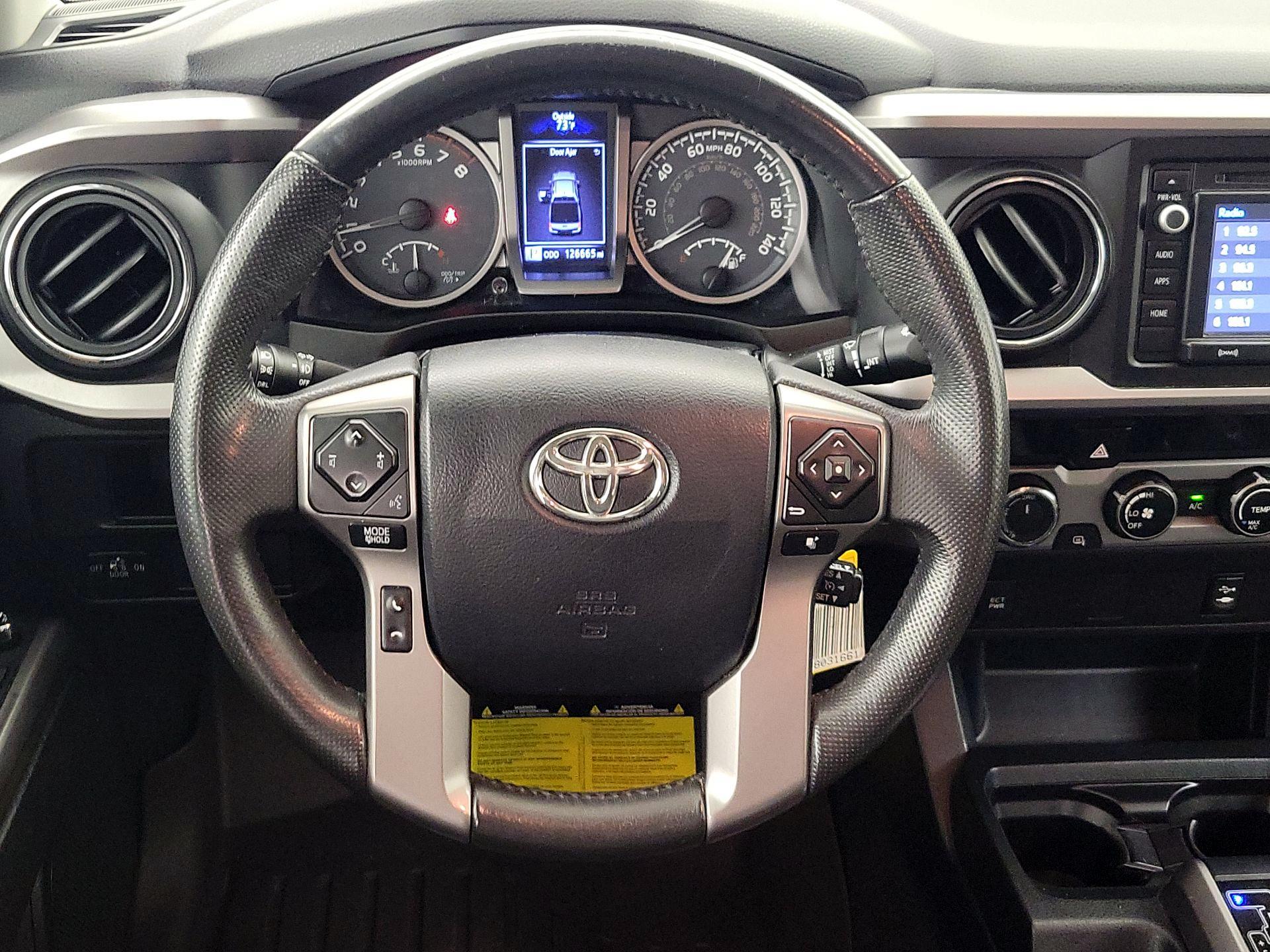 Thumbnail: 2016 Toyota Tacoma - 10