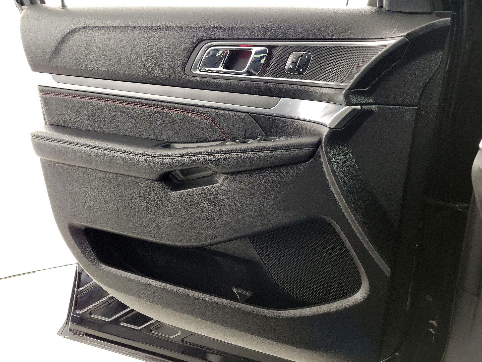 Thumbnail: 2018 Ford Explorer - 12