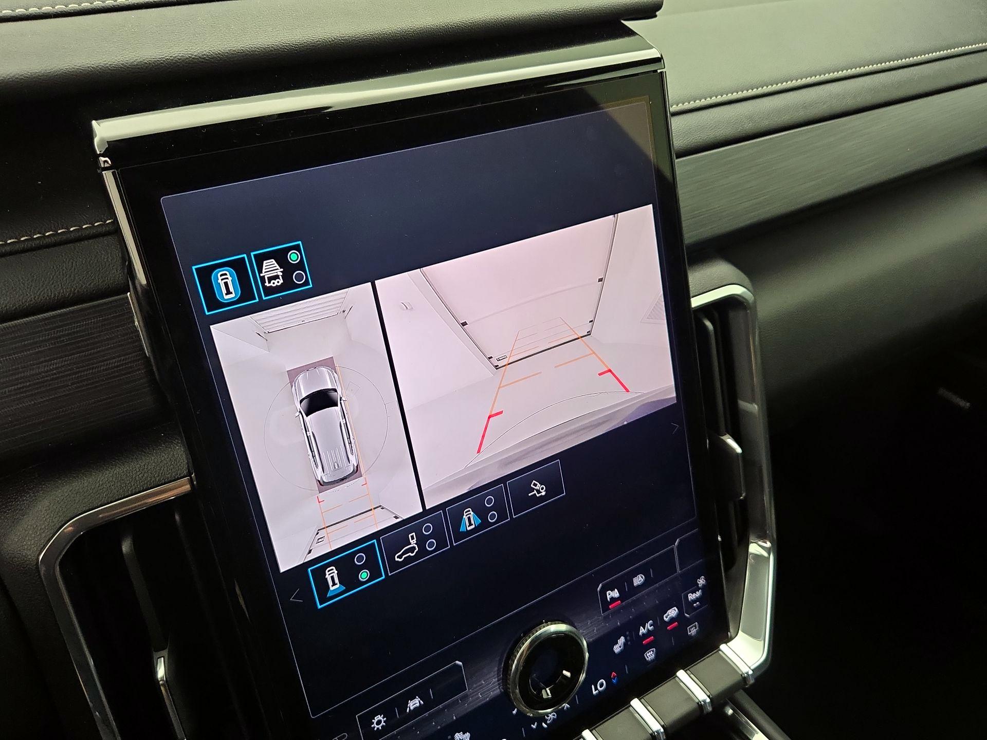 Thumbnail: 2025 GMC Acadia - 14