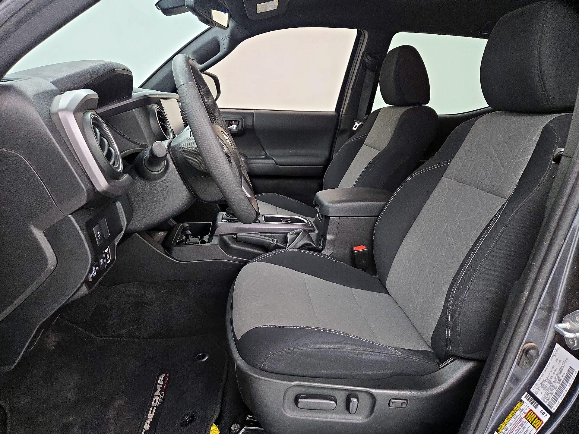 Thumbnail: 2021 Toyota Tacoma - 11