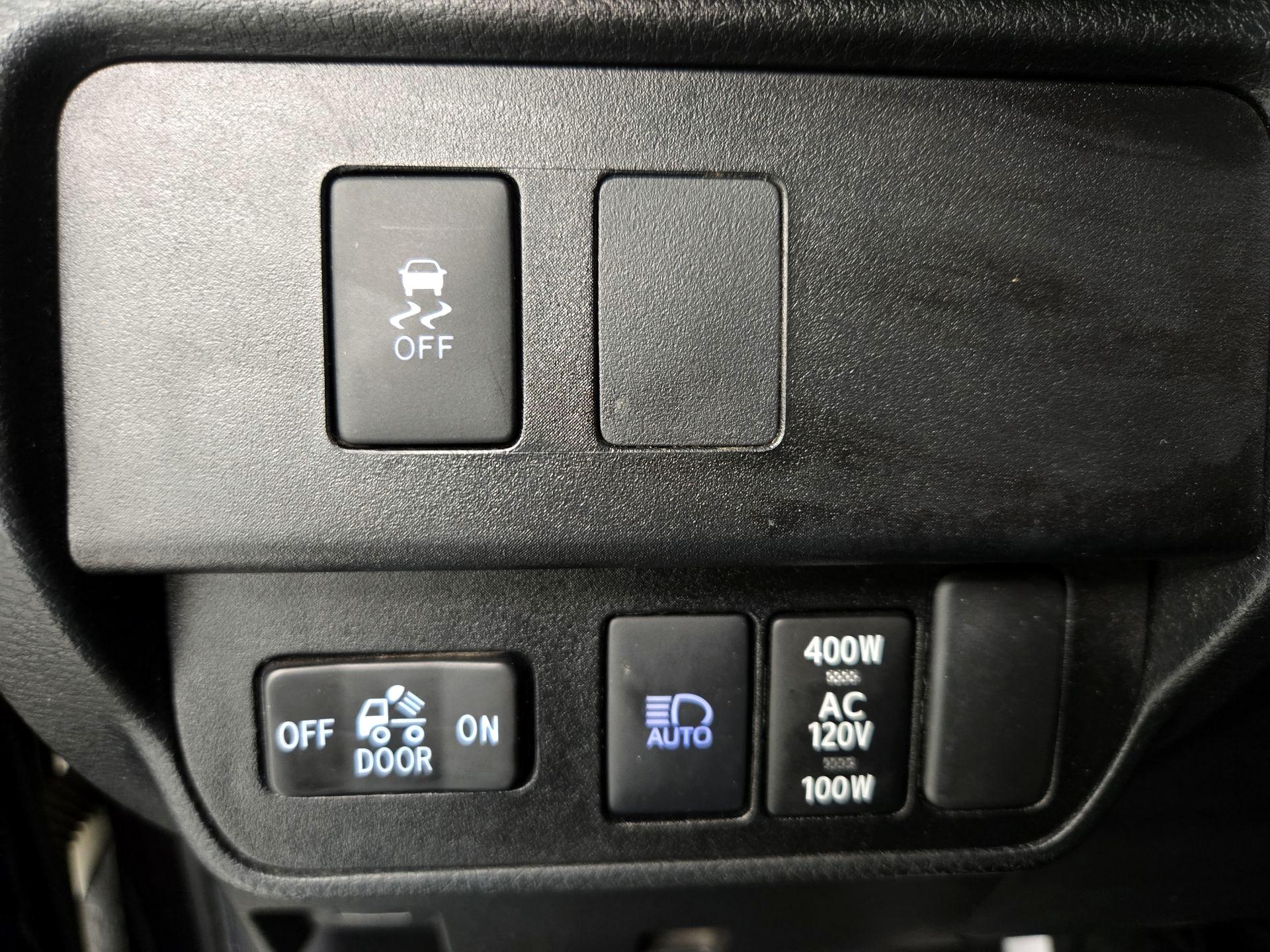 Thumbnail: 2021 Toyota Tacoma - 13