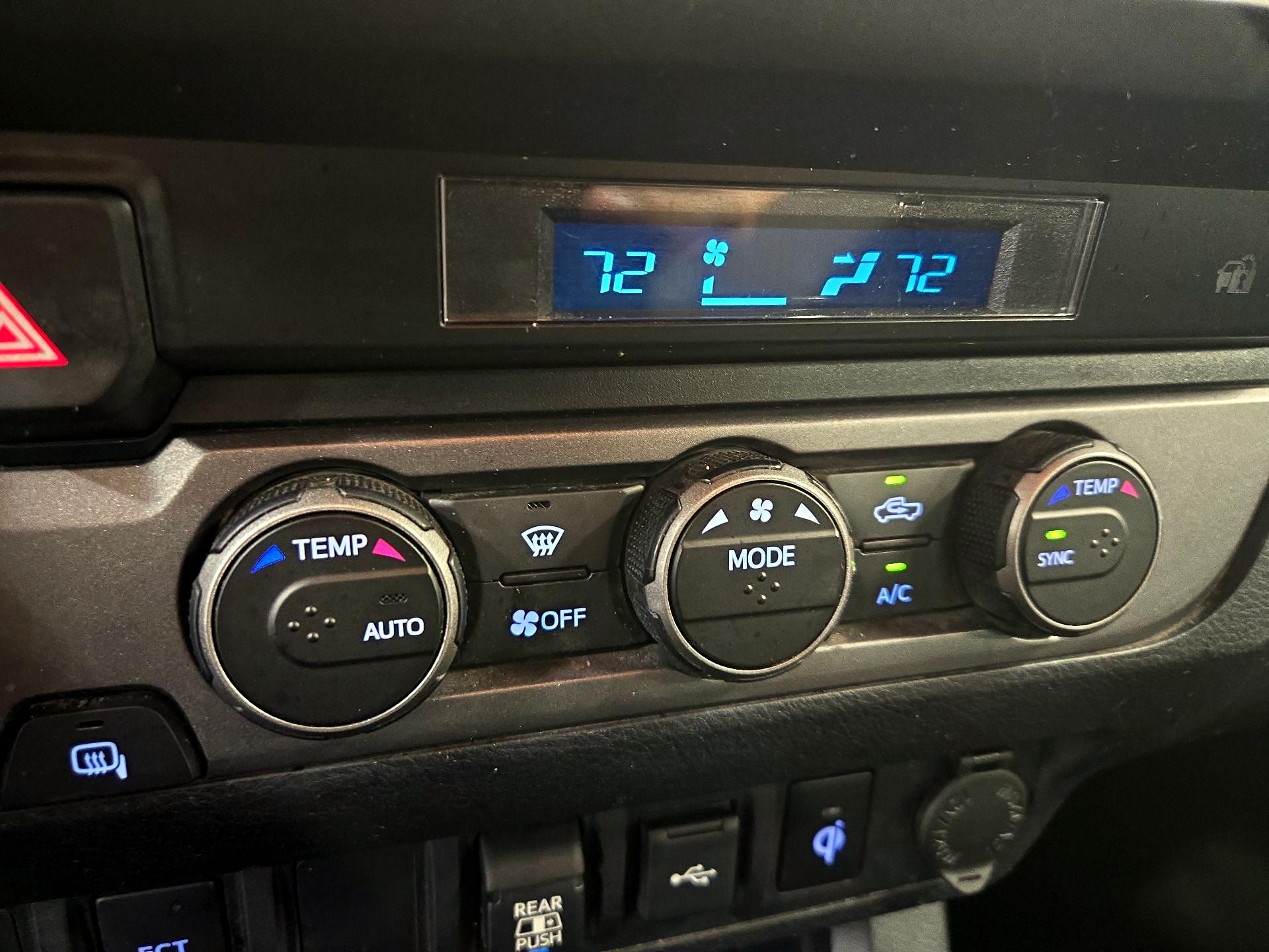 Thumbnail: 2021 Toyota Tacoma - 16