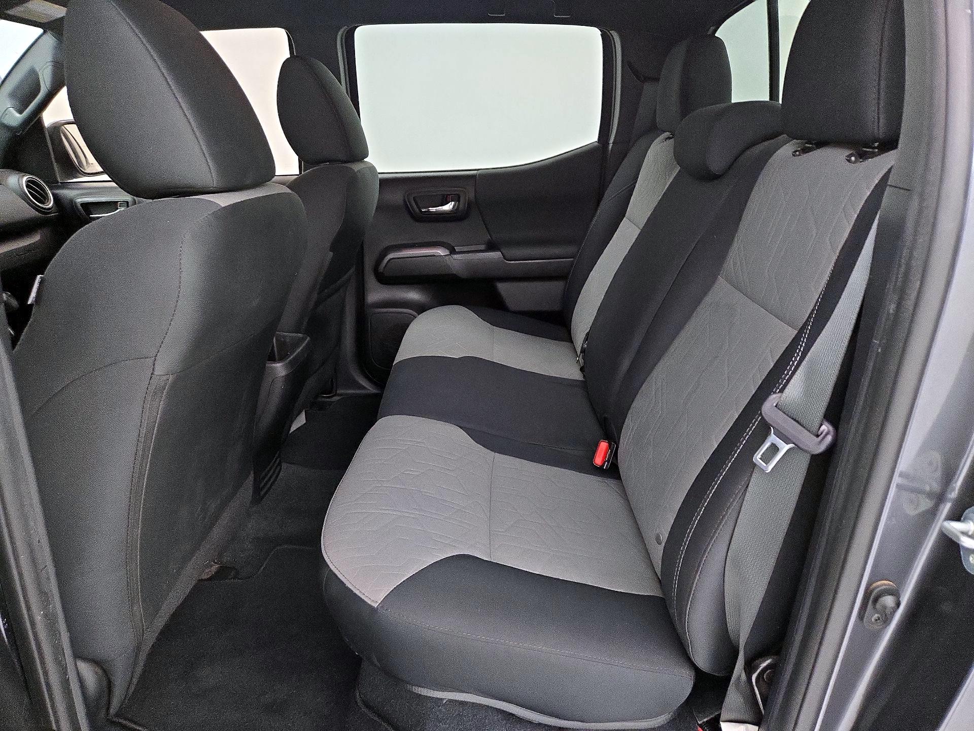 Thumbnail: 2021 Toyota Tacoma - 19