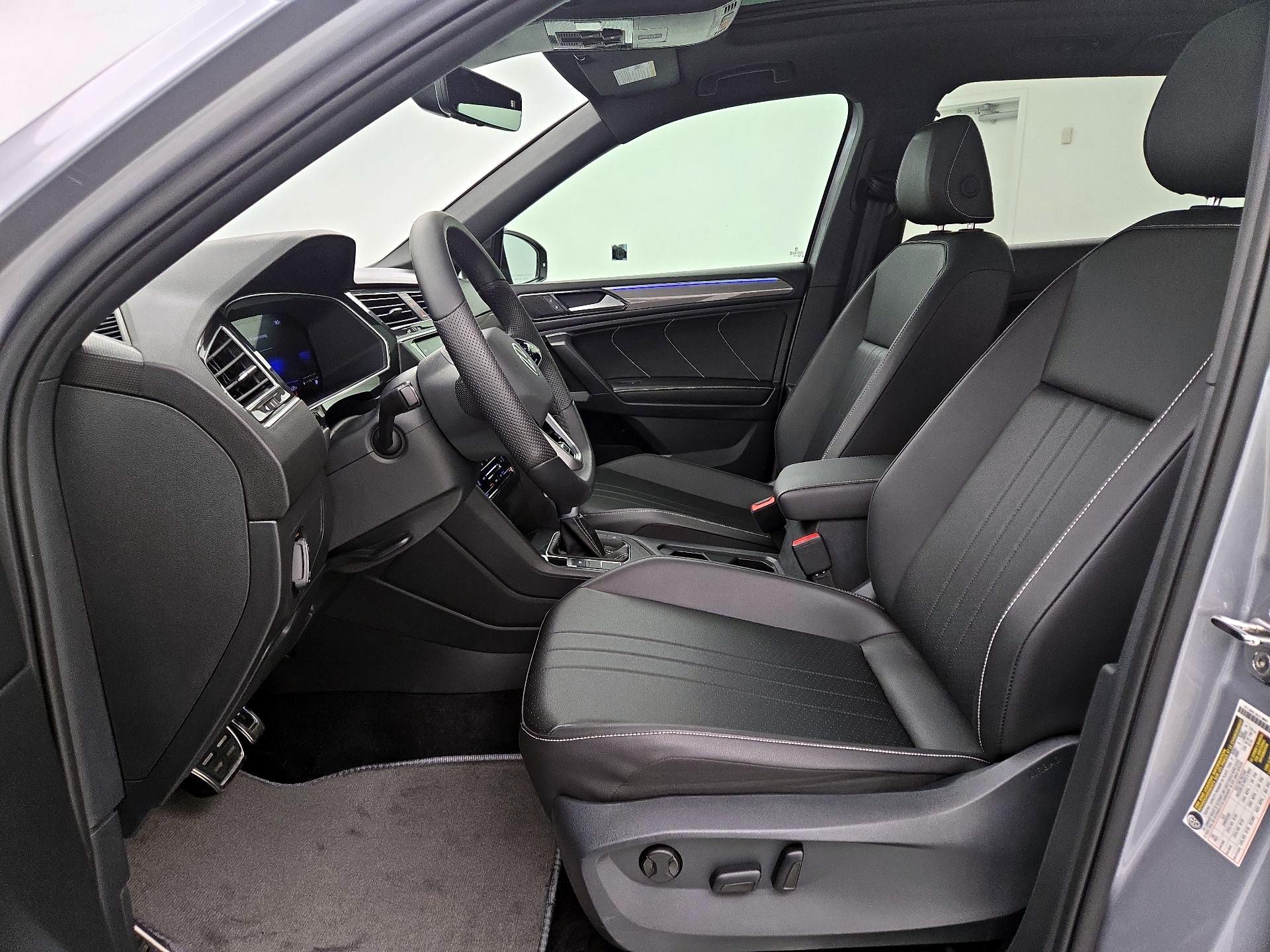 Thumbnail: 2024 Volkswagen Tiguan - 11