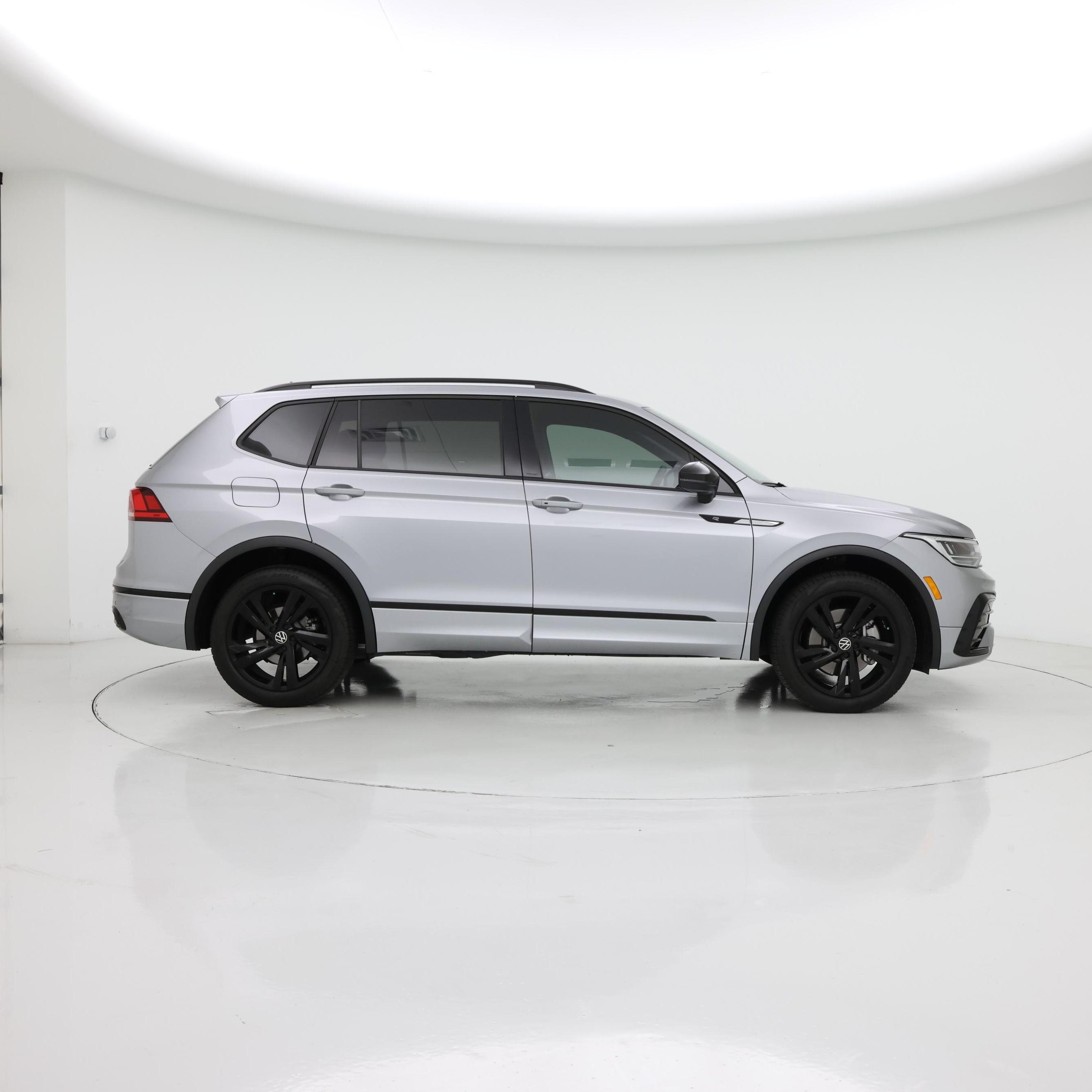 Thumbnail: 2024 Volkswagen Tiguan - 7