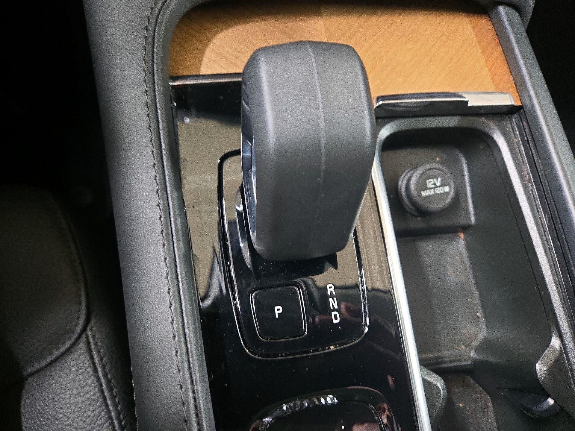 Thumbnail: 2024 Volvo XC90 - 17