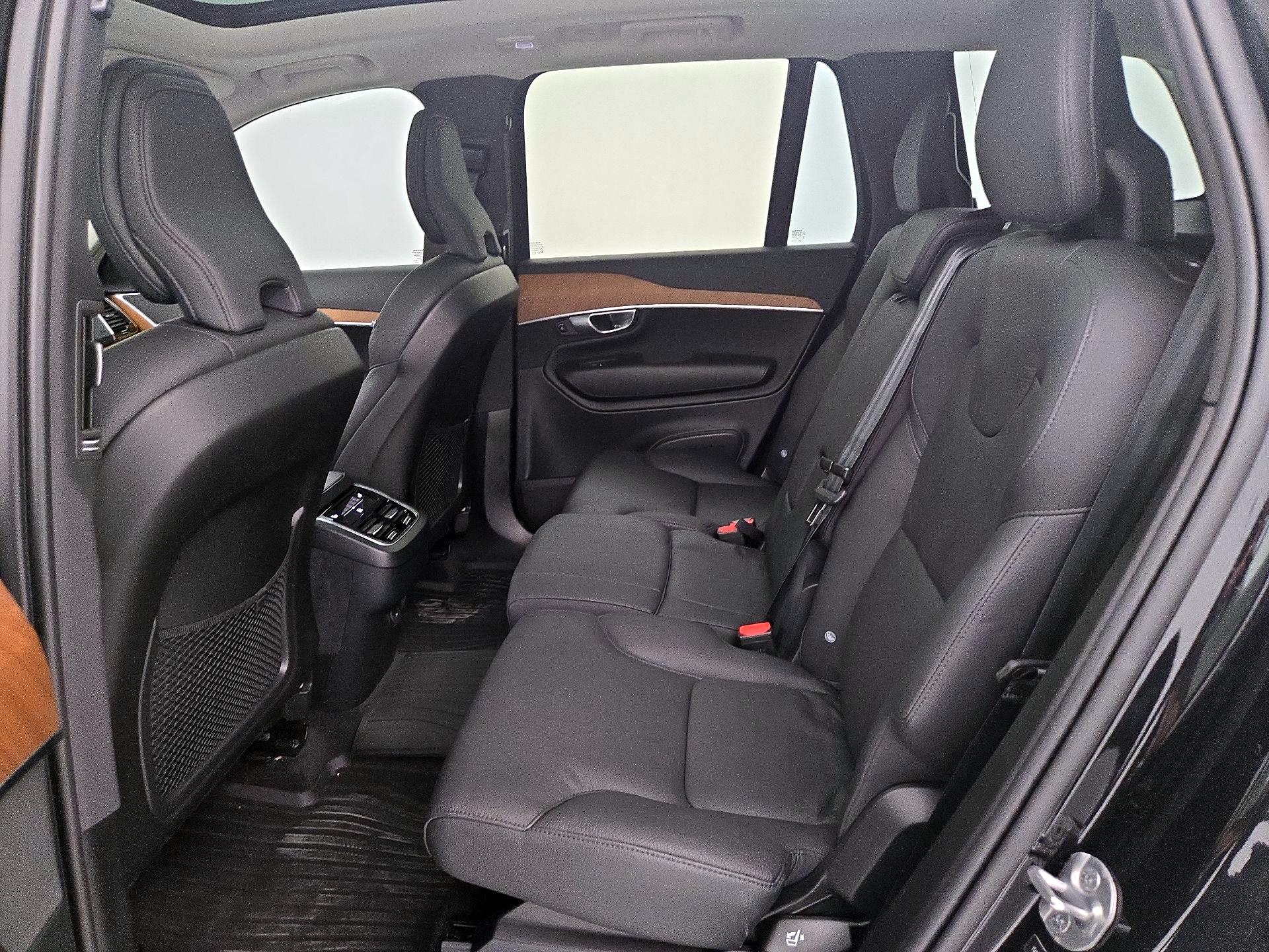 Thumbnail: 2024 Volvo XC90 - 20