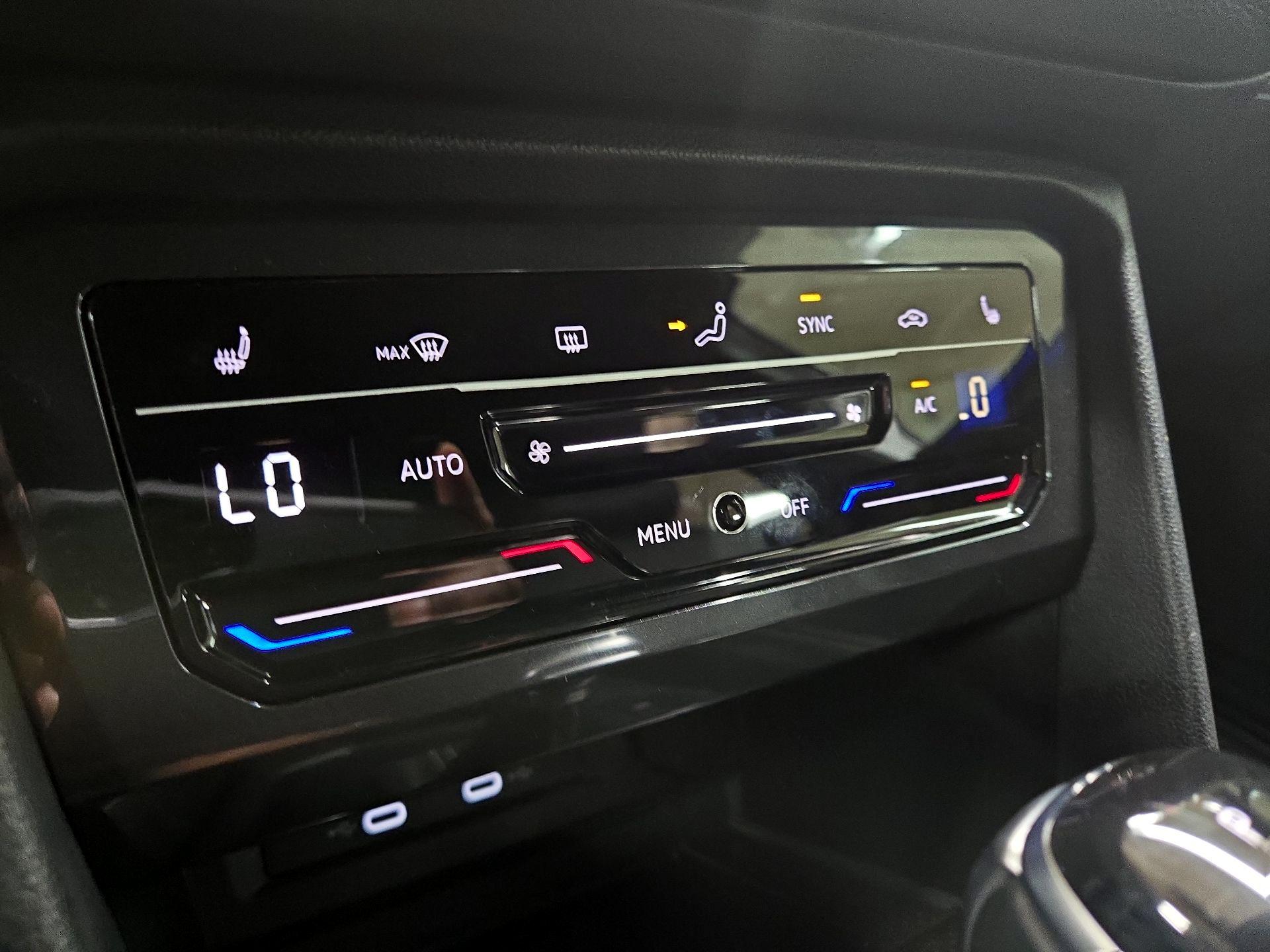 Thumbnail: 2023 Audi Q3 - 16