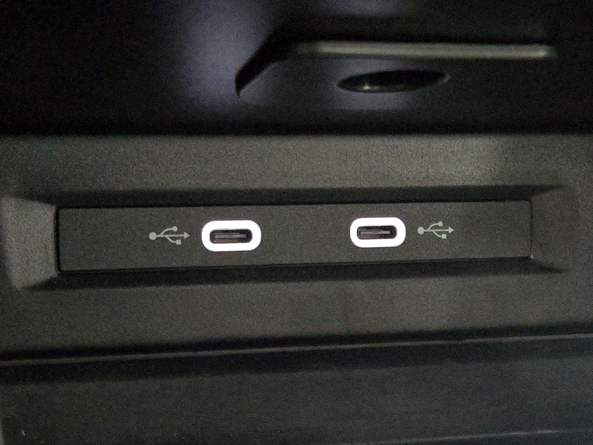 Thumbnail: 2023 Audi Q3 - 18