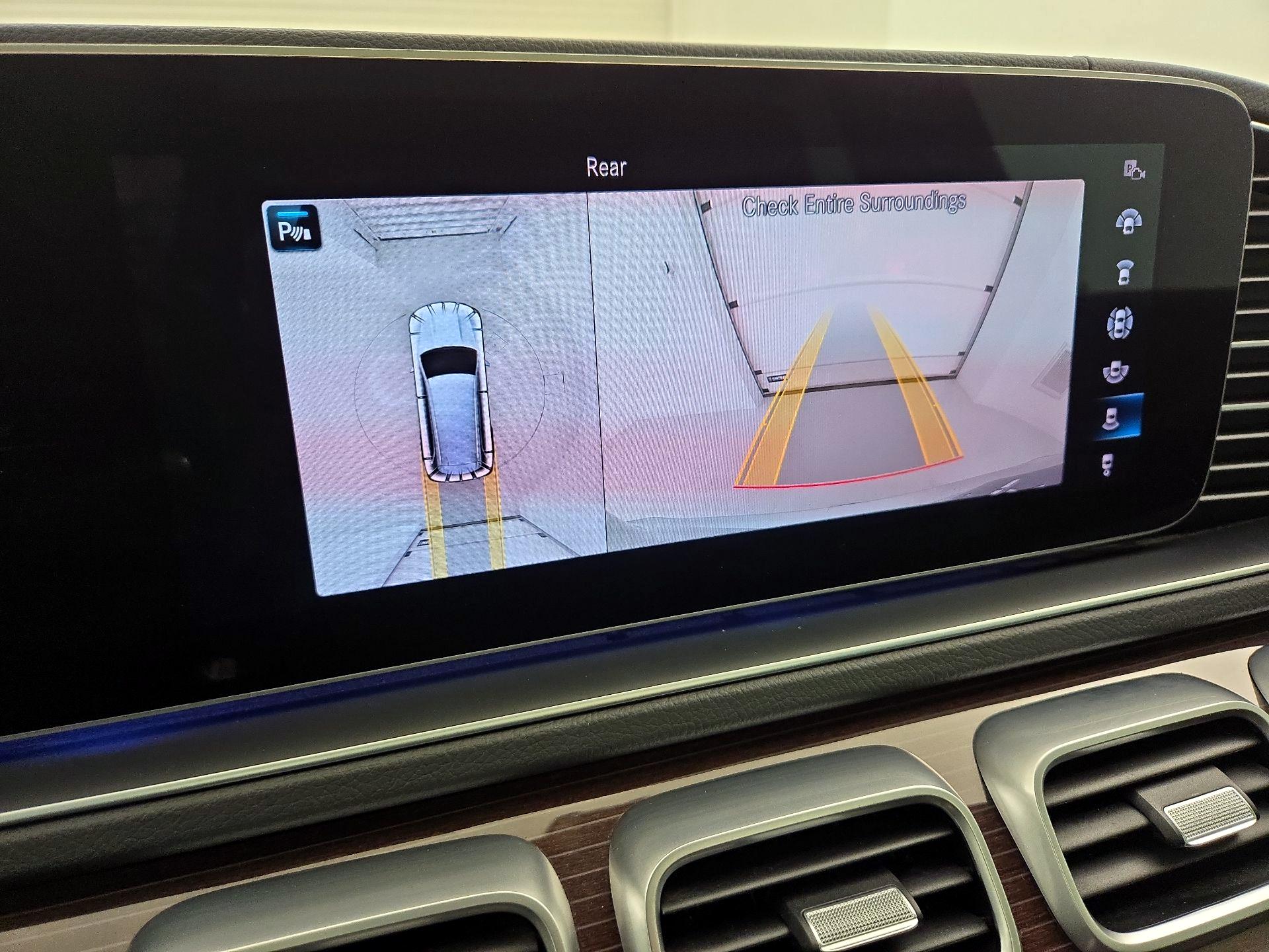 Thumbnail: 2021 Mercedes-Benz GLS - 15