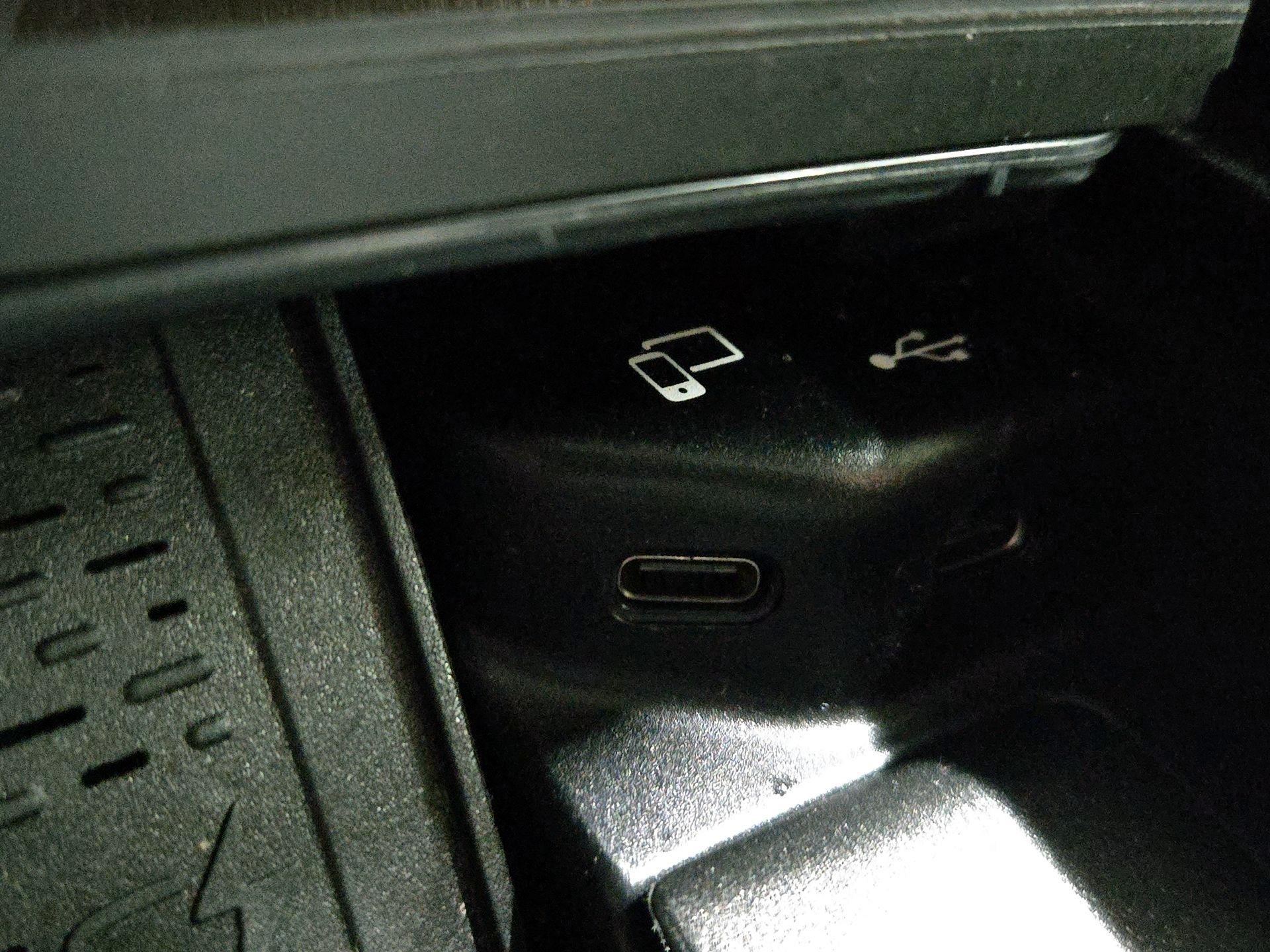 Thumbnail: 2021 Mercedes-Benz GLS - 19