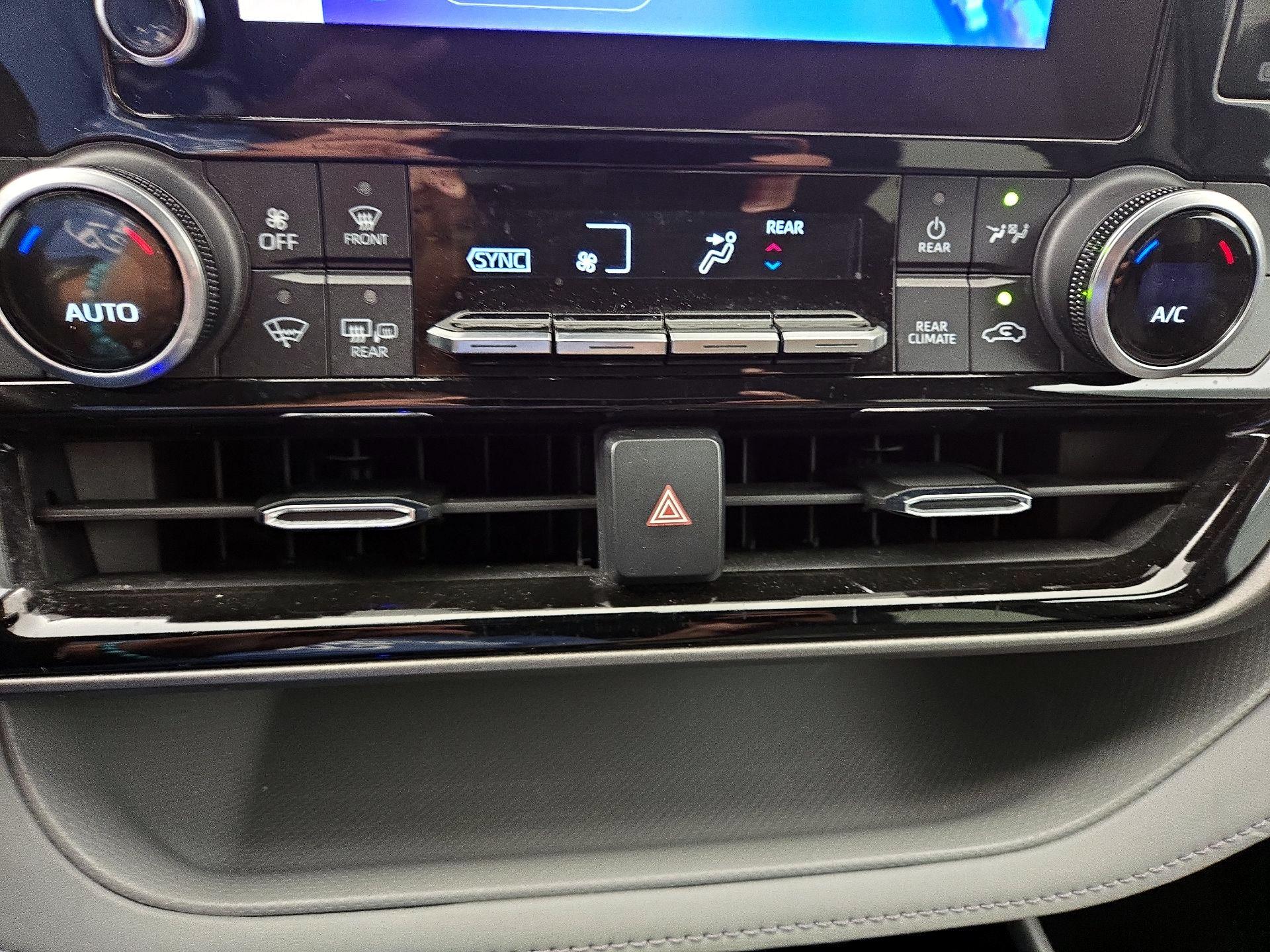 Thumbnail: 2023 Toyota Highlander - 16